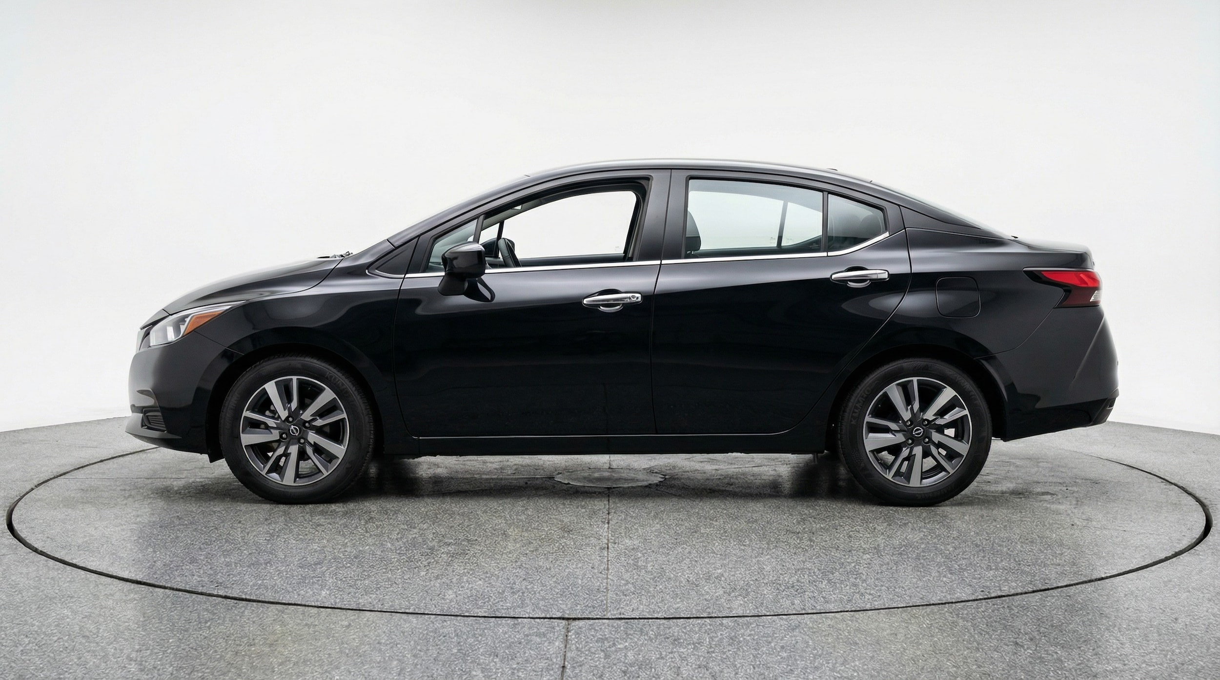 Thumbnail: 2025 Nissan Versa - 4