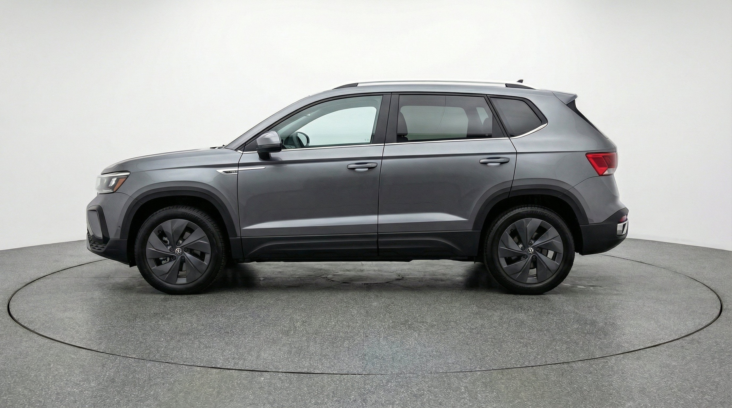 Thumbnail: 2026 Volkswagen Taos - 5