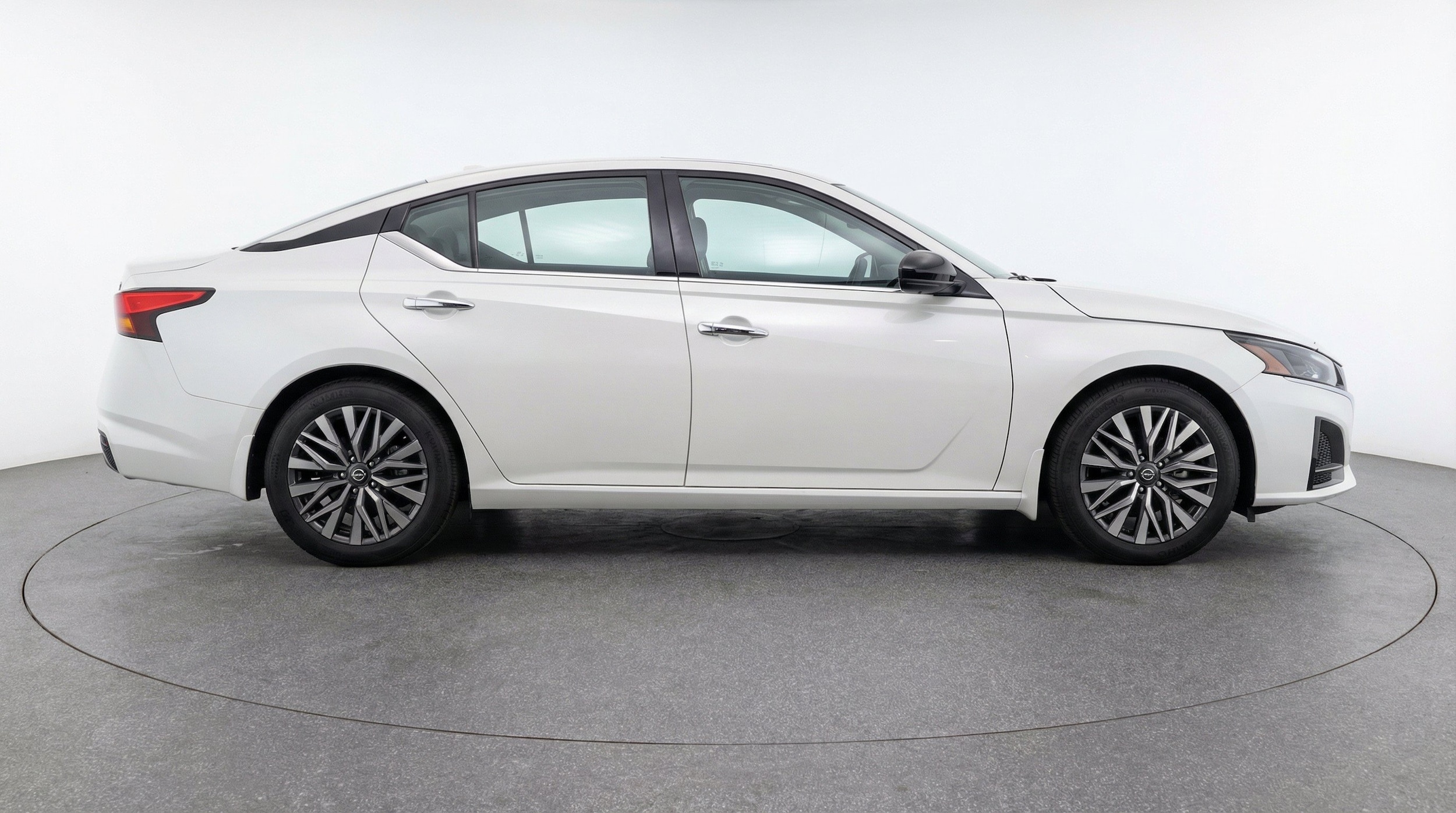 Thumbnail: 2025 Nissan Altima - 11