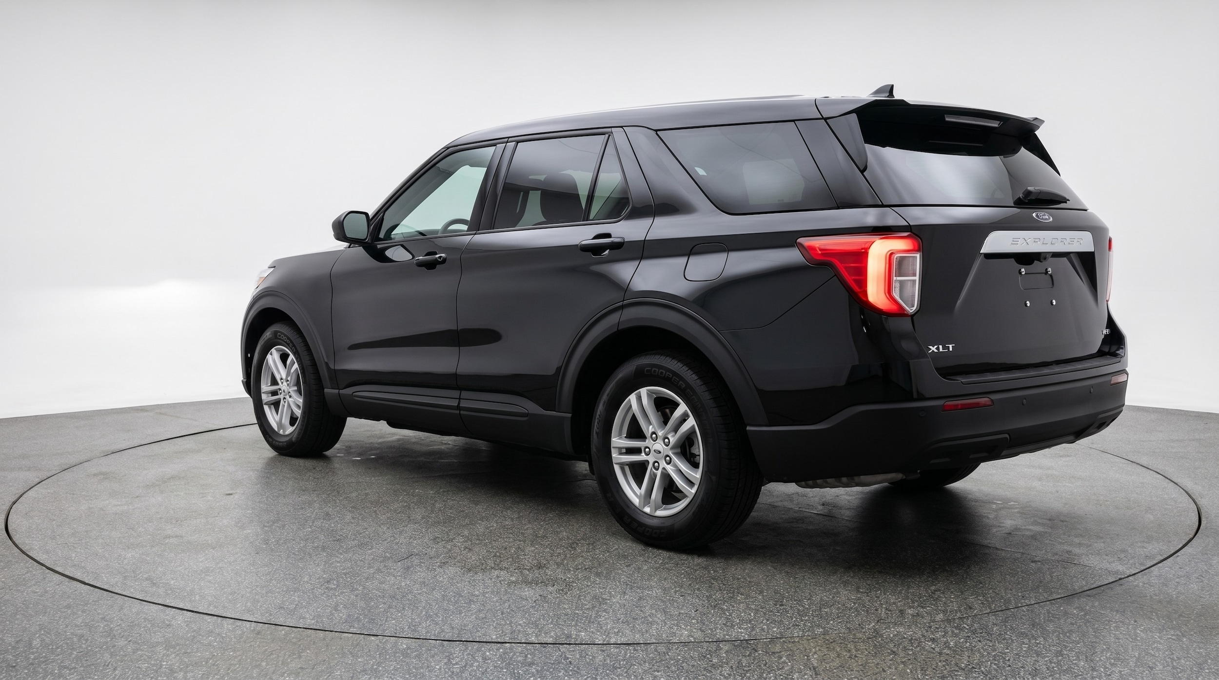 Thumbnail: 2024 Ford Explorer - 5