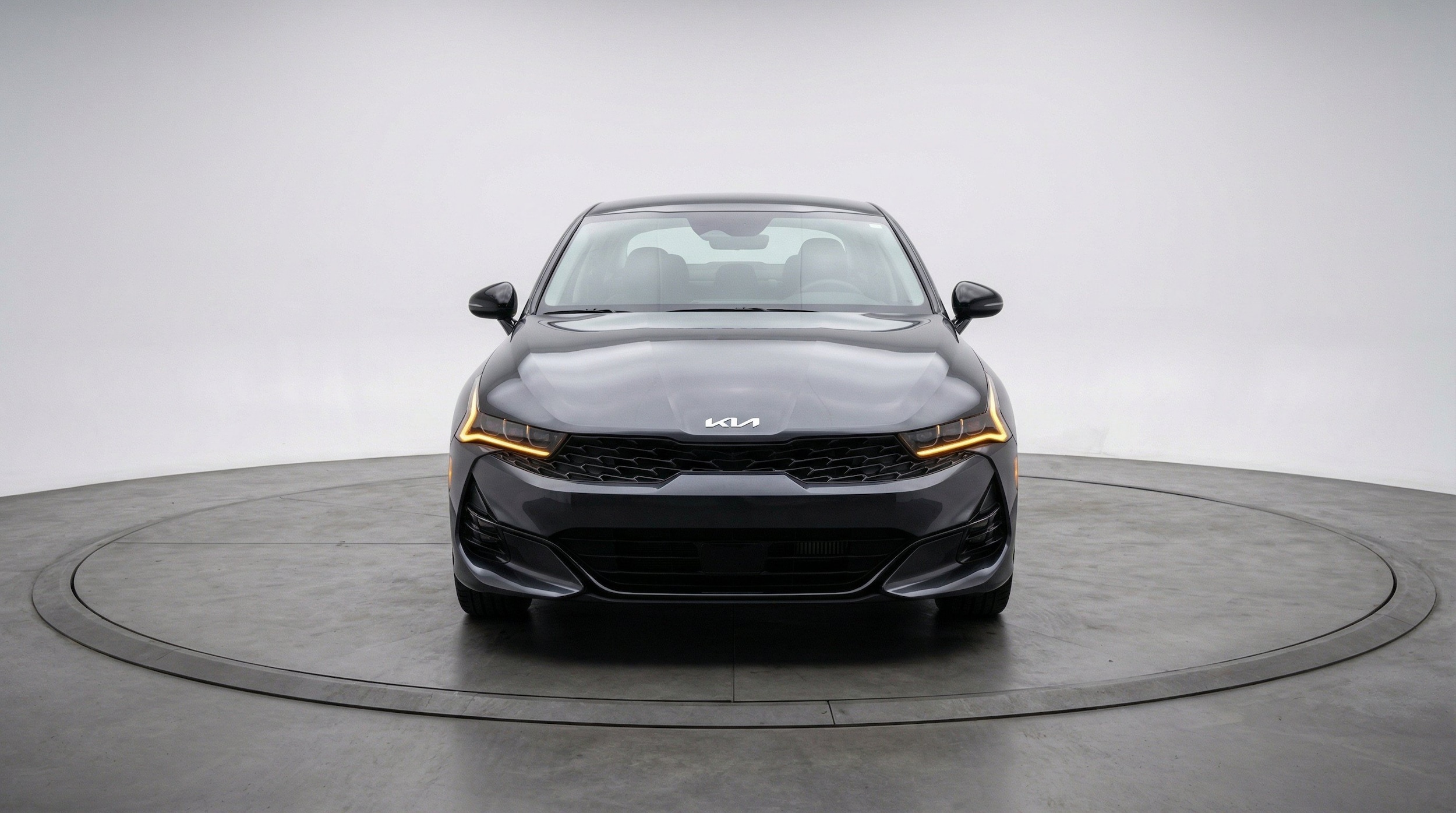 Thumbnail: 2025 Kia K5 - 2