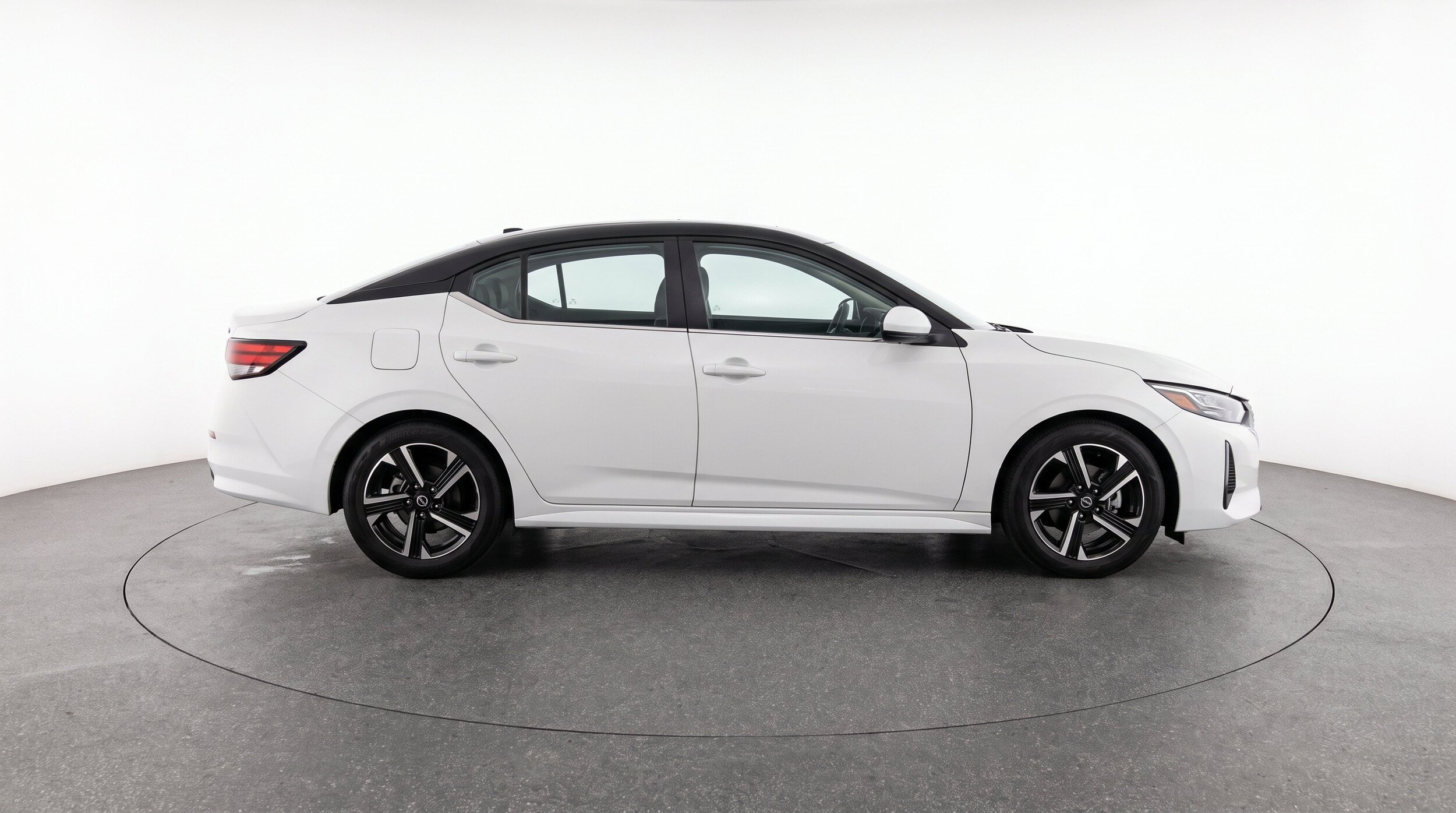 Thumbnail: 2025 Nissan Sentra - 11