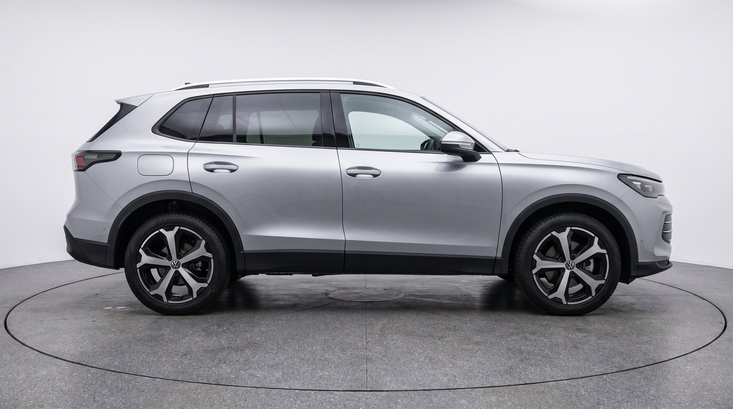 Thumbnail: 2026 Volkswagen Tiguan - 11
