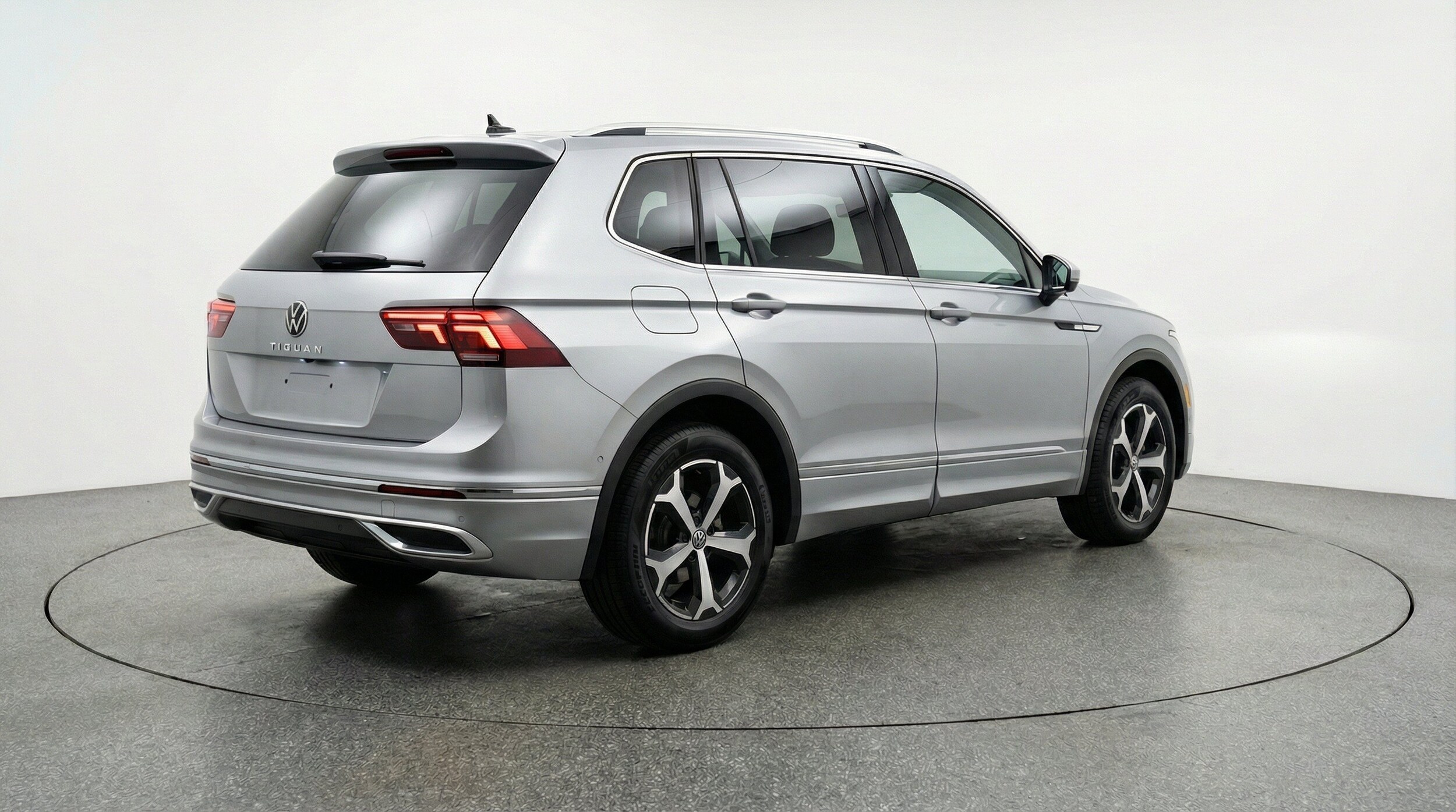Thumbnail: 2026 Volkswagen Tiguan - 9