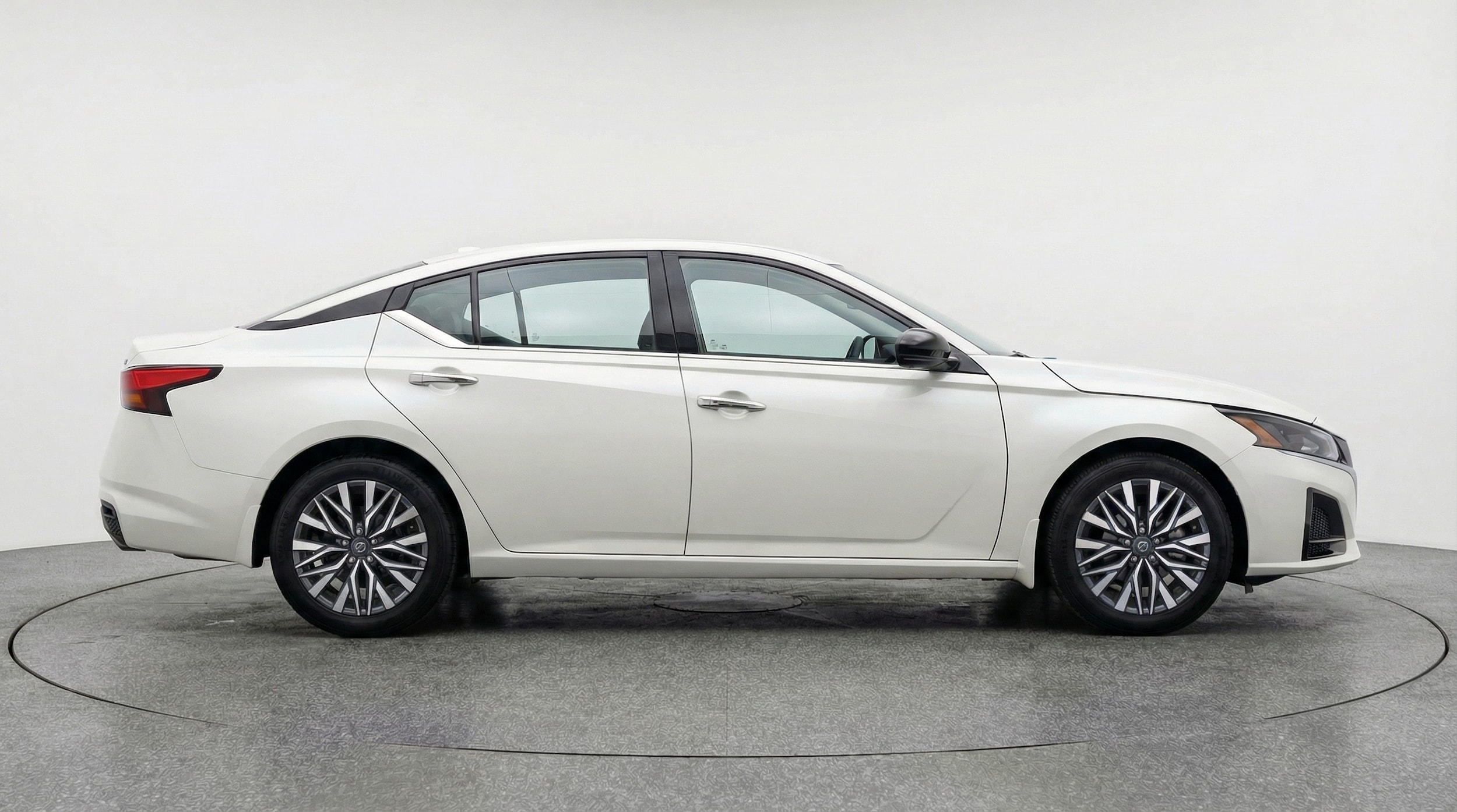 Thumbnail: 2025 Nissan Altima - 8