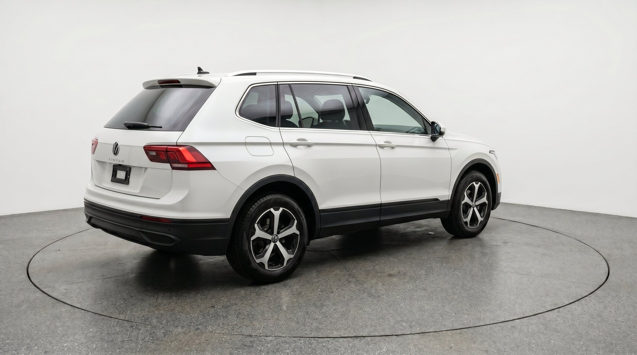Thumbnail: 2026 Volkswagen Tiguan - 9