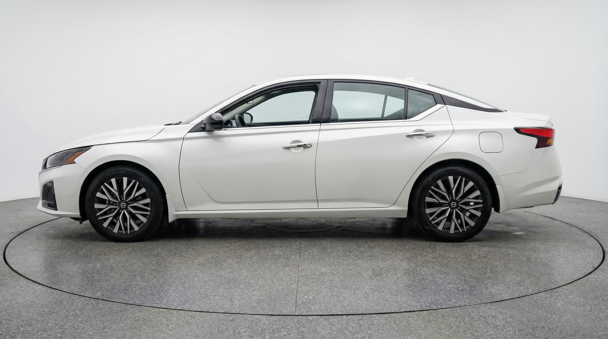Thumbnail: 2025 Nissan Altima - 4
