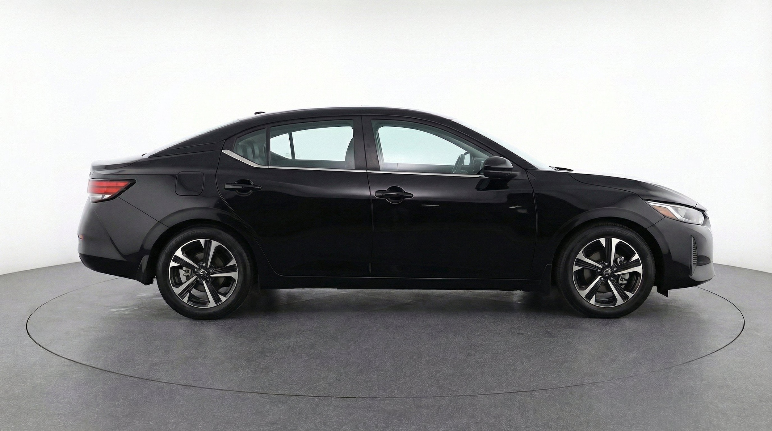 Thumbnail: 2025 Nissan Sentra - 10