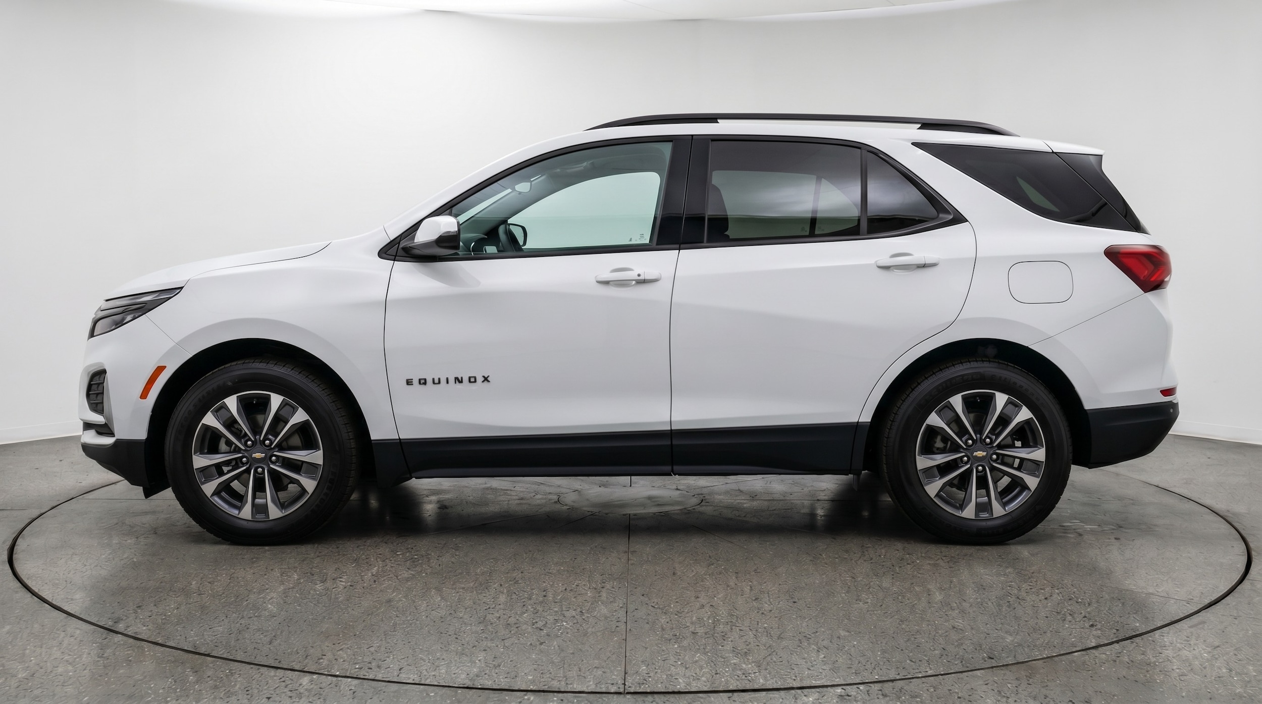 Thumbnail: 2025 Chevrolet Equinox - 4