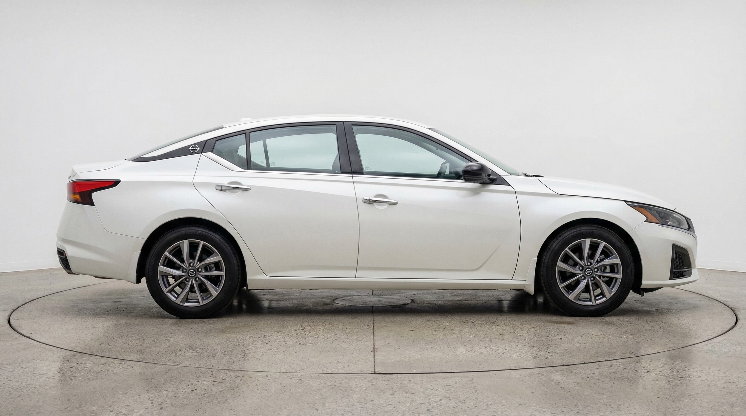 Thumbnail: 2025 Nissan Altima - 8