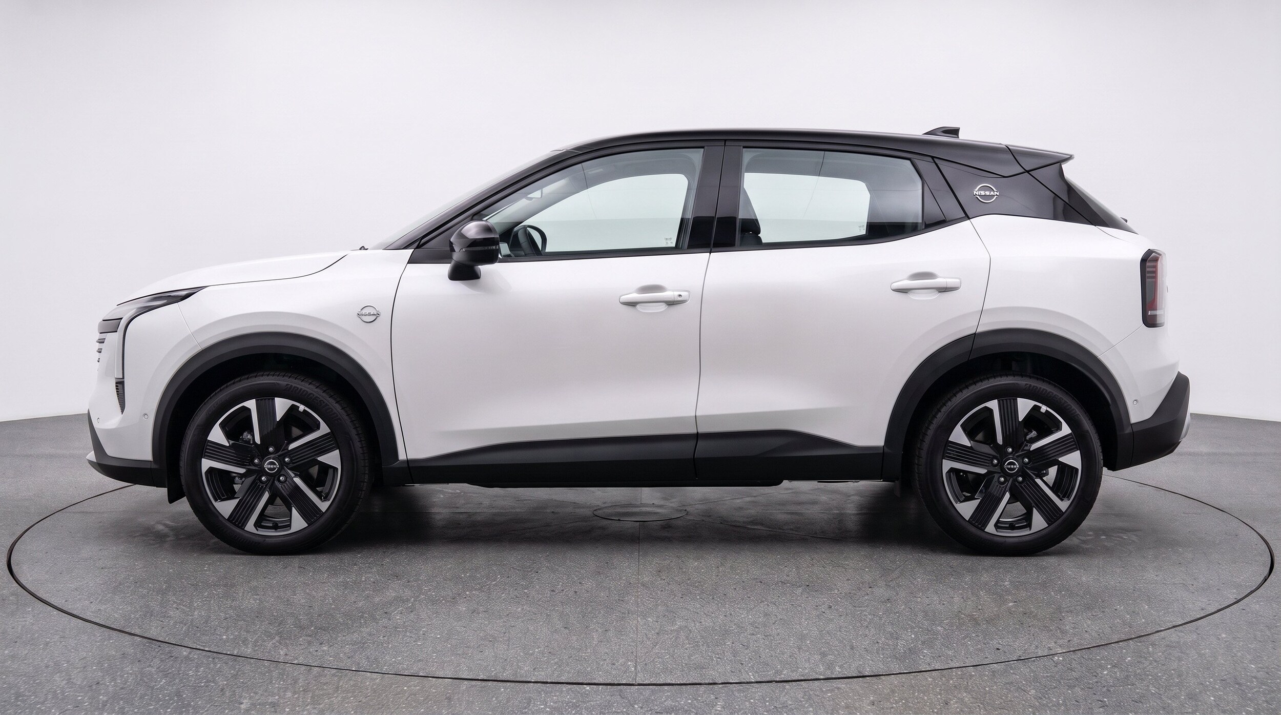Thumbnail: 2026 Nissan Kicks - 5