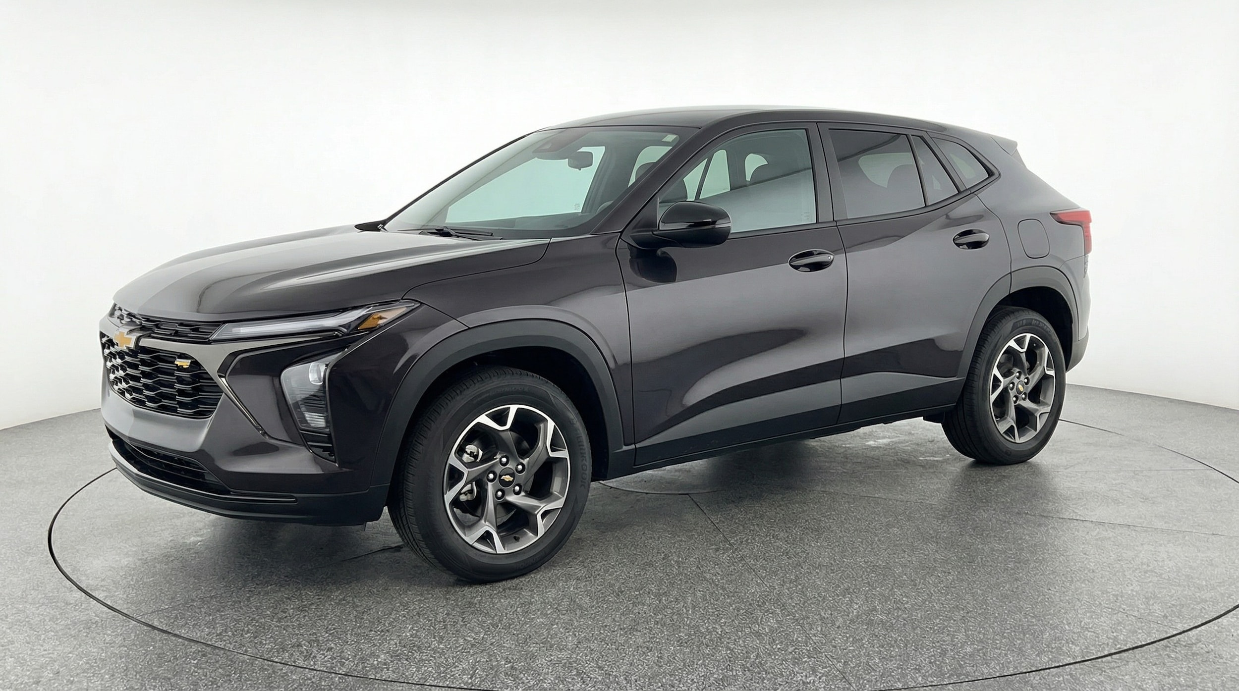 Thumbnail: 2025 Chevrolet Trax - 3