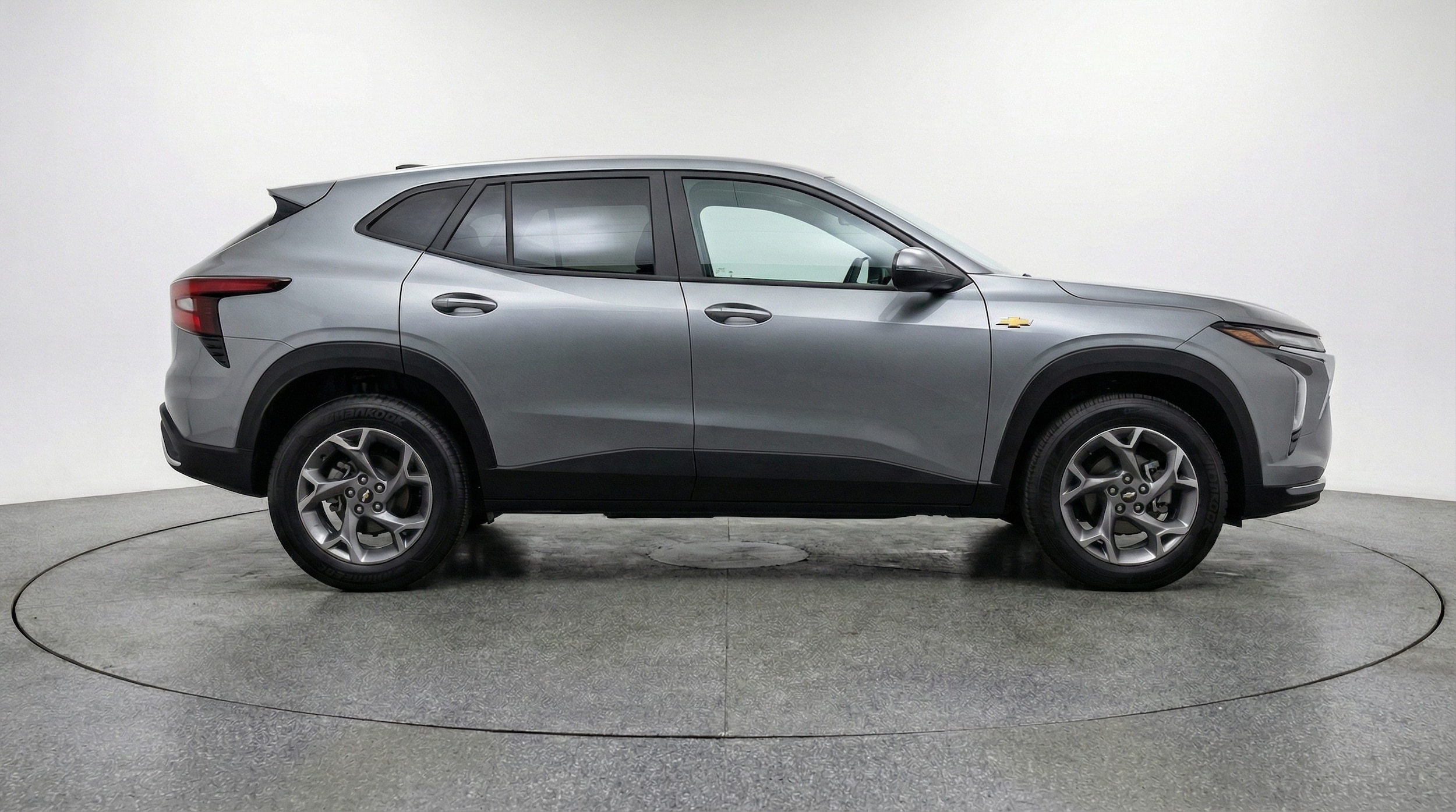 Thumbnail: 2025 Chevrolet Trax - 8