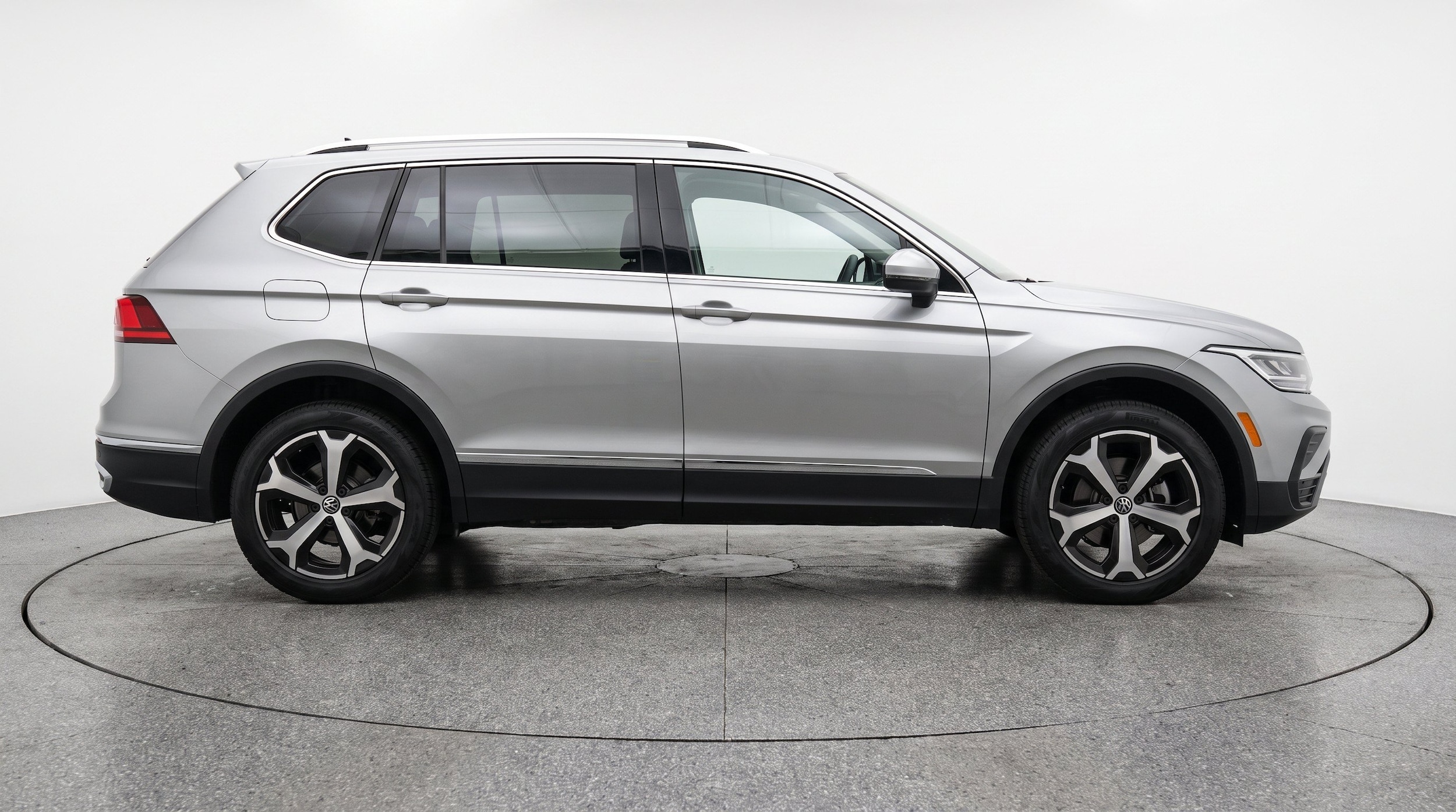 Thumbnail: 2026 Volkswagen Tiguan - 11