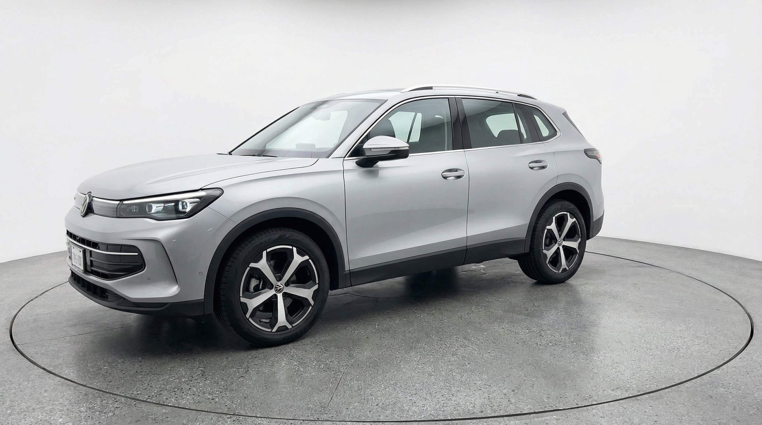 Thumbnail: 2026 Volkswagen Tiguan - 3