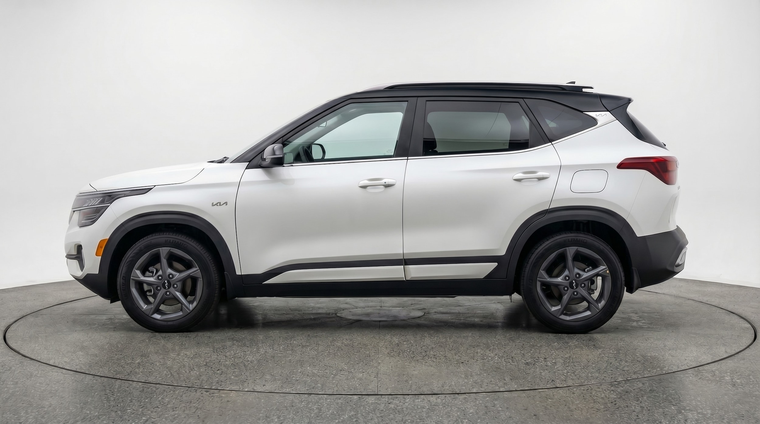 Thumbnail: 2025 Kia K4 - 4