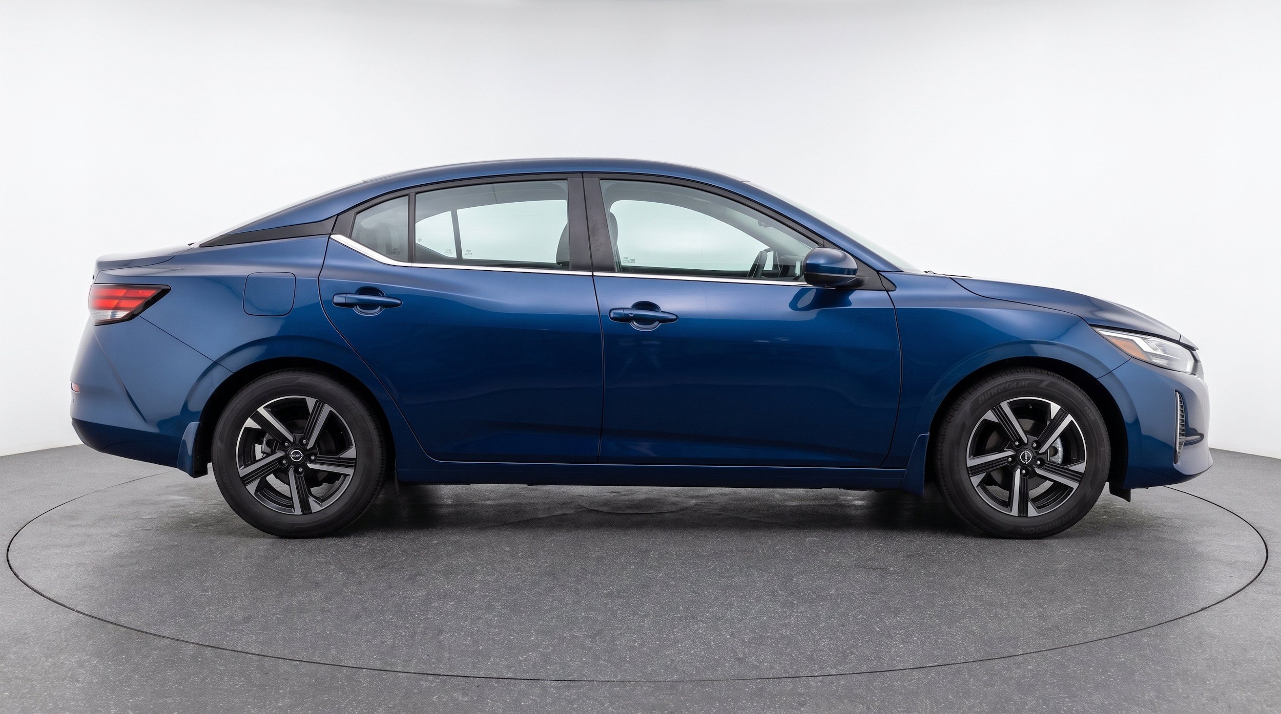 Thumbnail: 2025 Nissan Sentra - 11