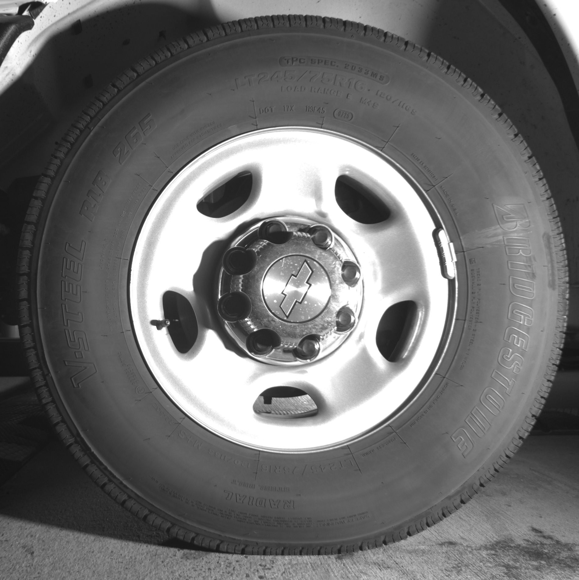 Thumbnail: 2025 Chevrolet Express - 9