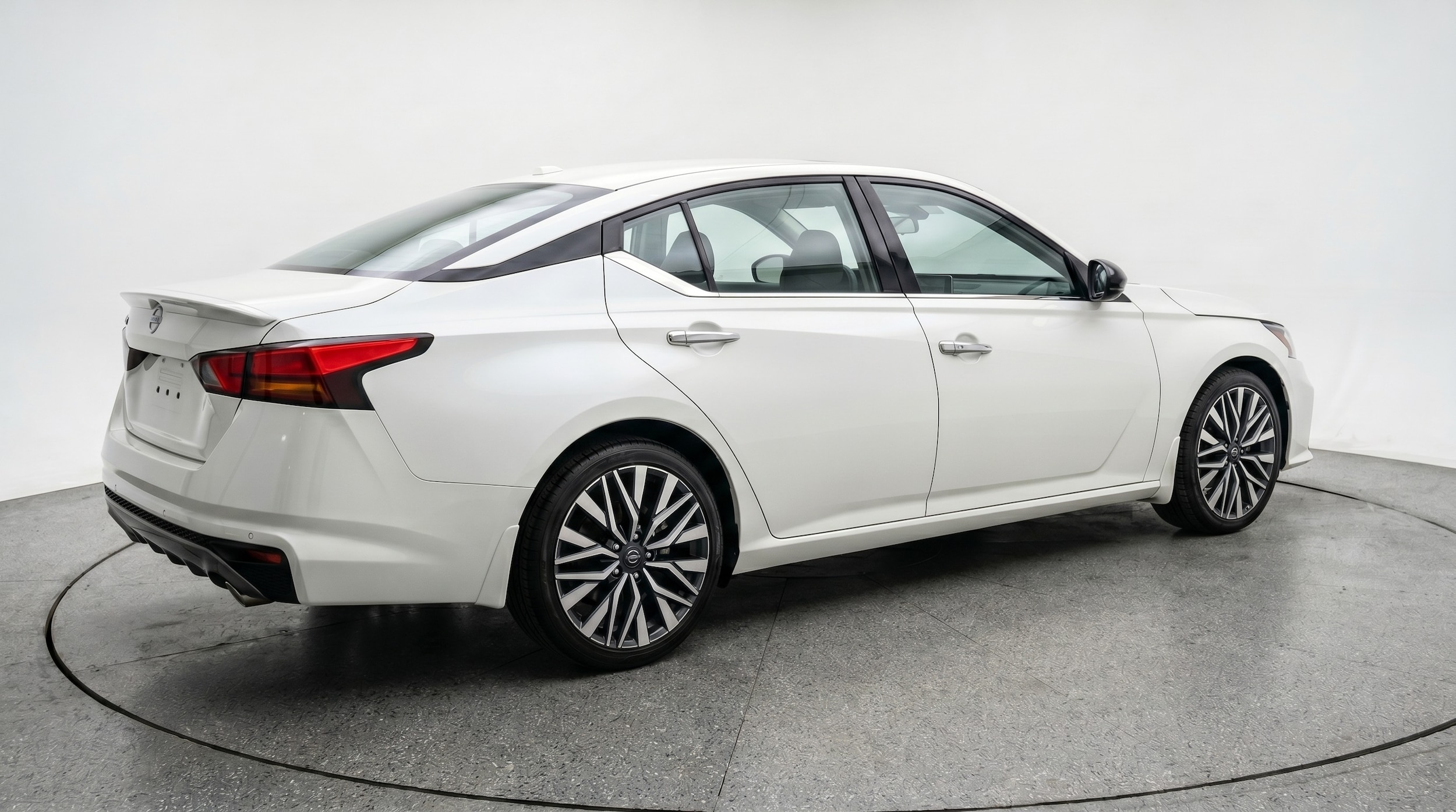 Thumbnail: 2025 Nissan Altima - 7