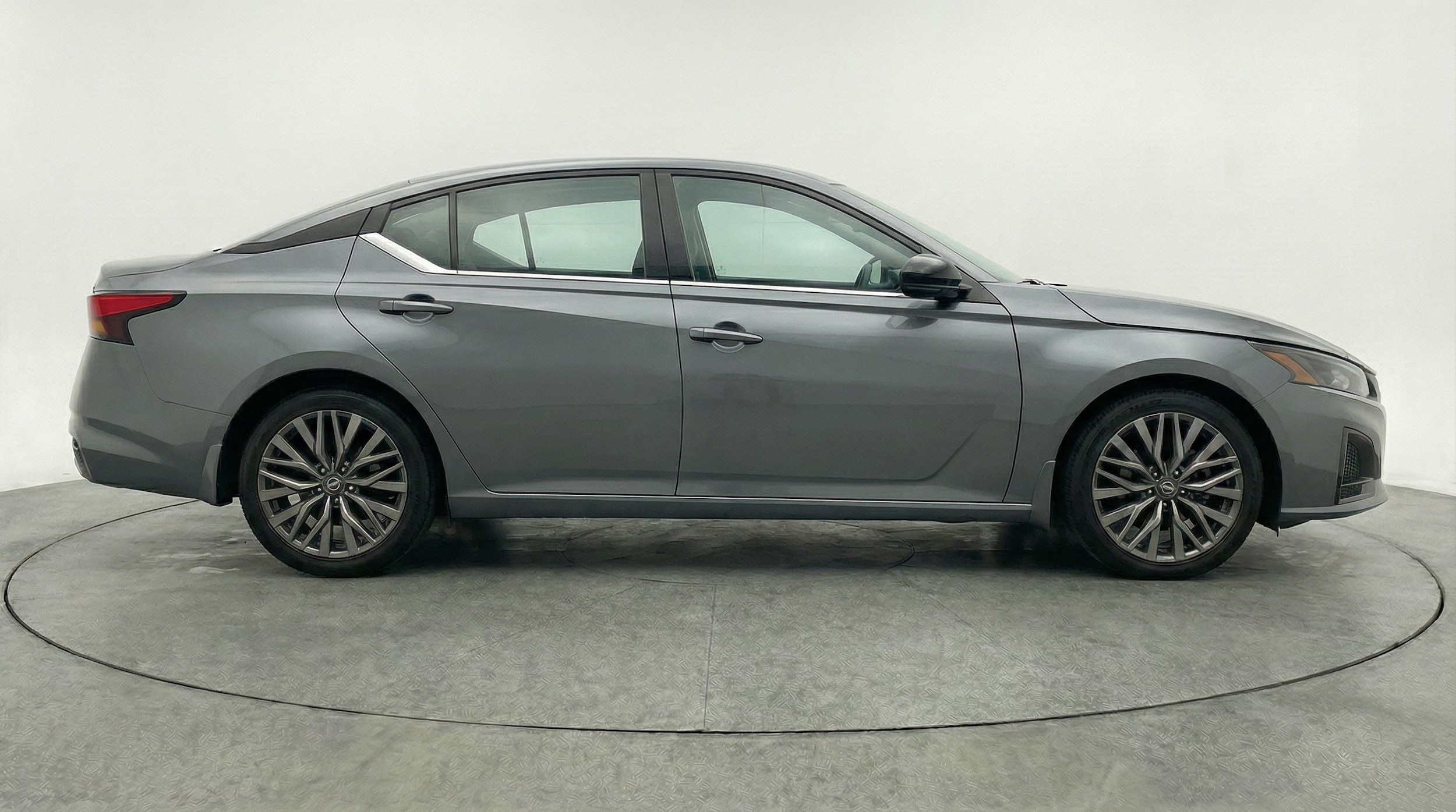 Thumbnail: 2025 Nissan Altima - 8