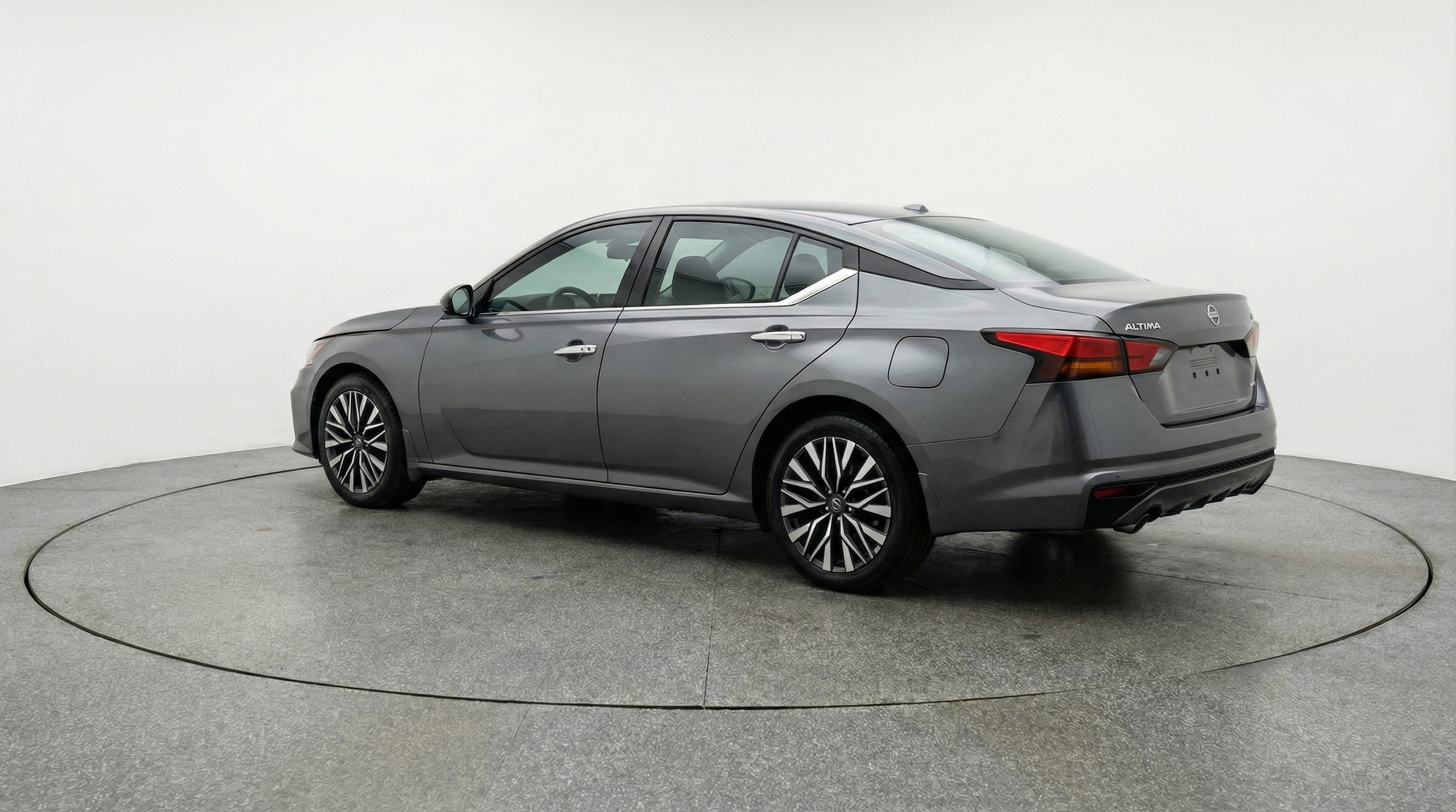 Thumbnail: 2025 Nissan Altima - 5