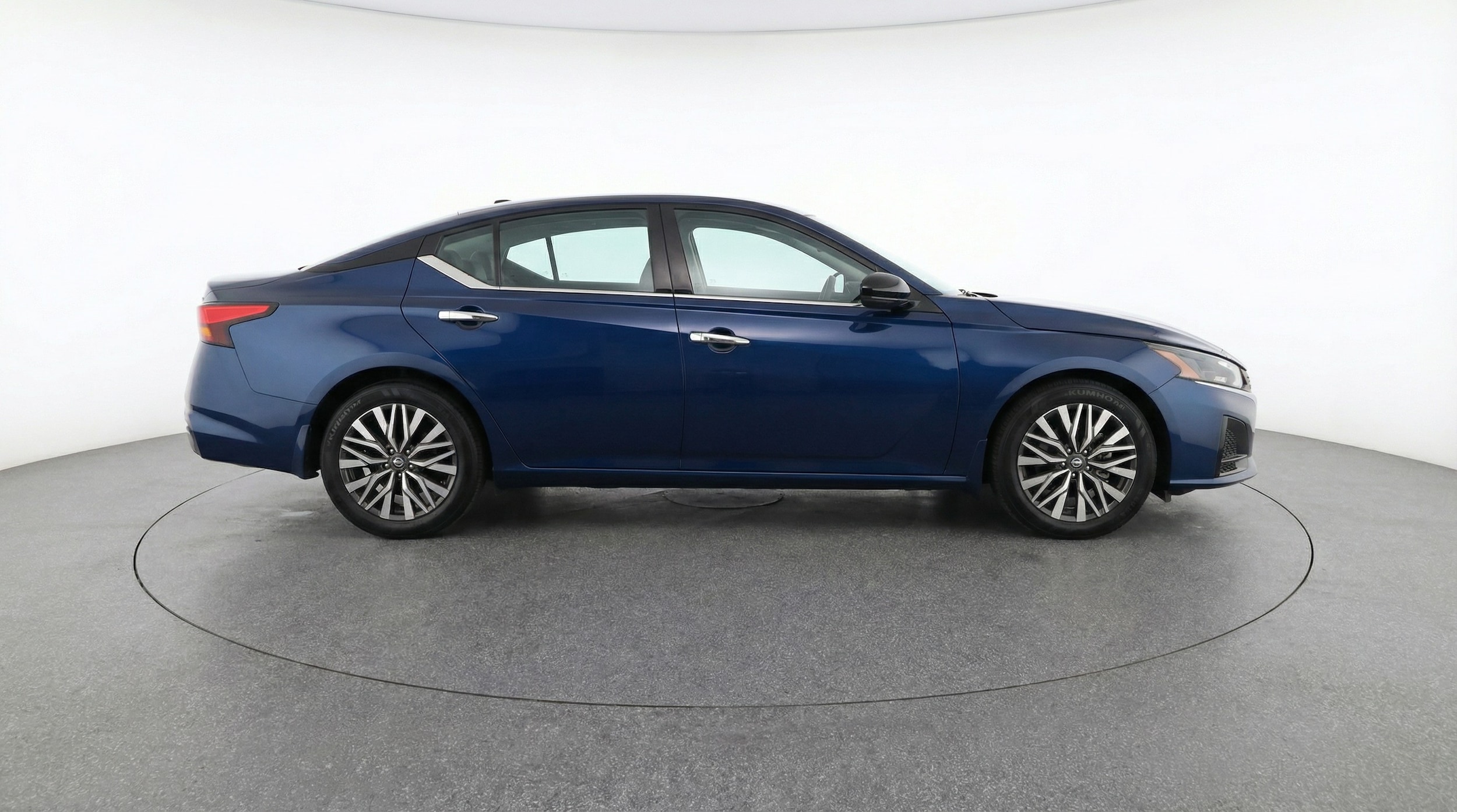 Thumbnail: 2025 Nissan Altima - 8