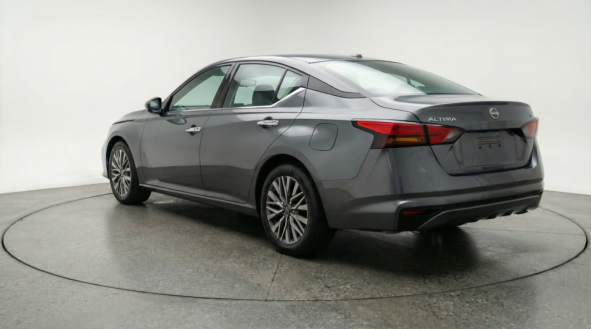 Thumbnail: 2025 Nissan Altima - 5