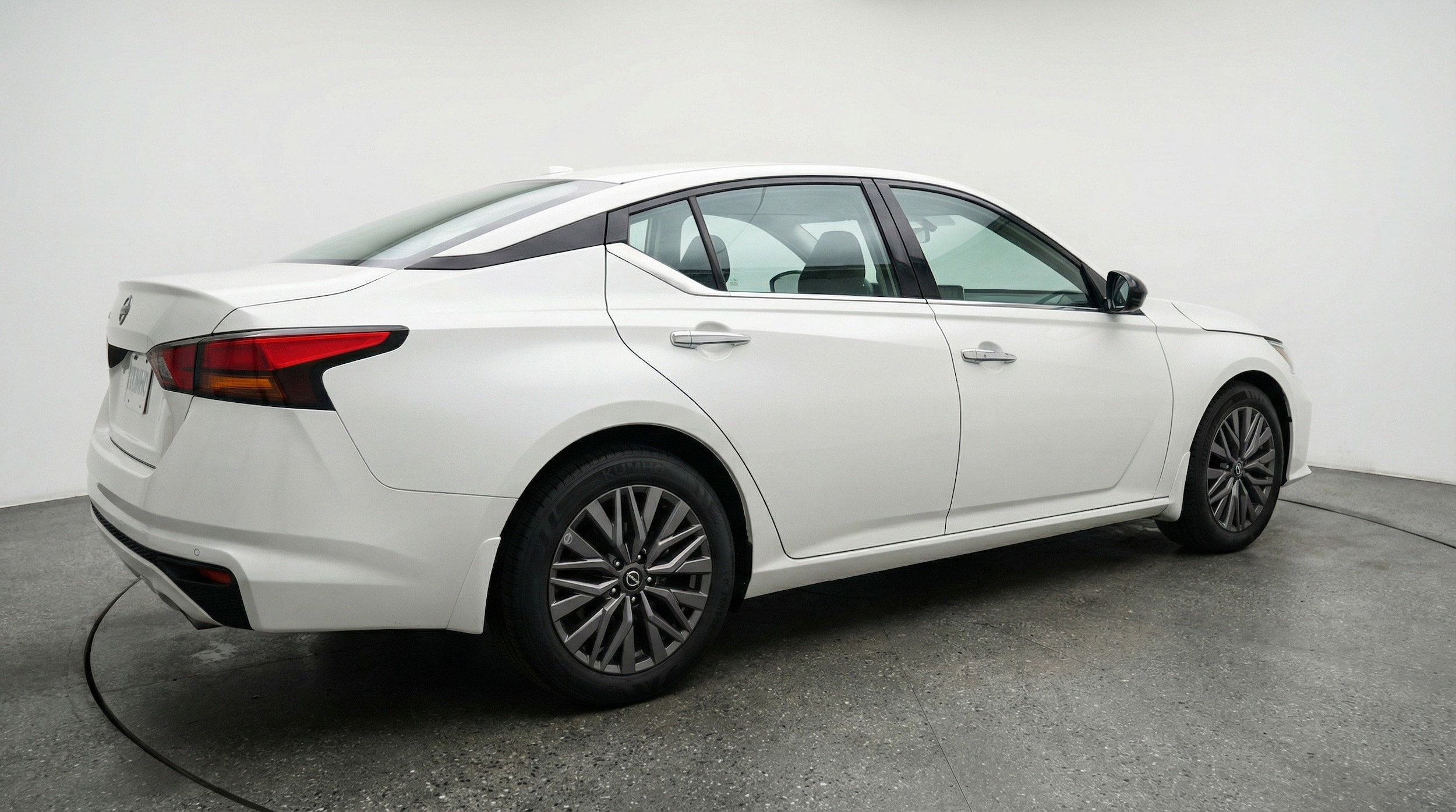 Thumbnail: 2025 Nissan Altima - 9
