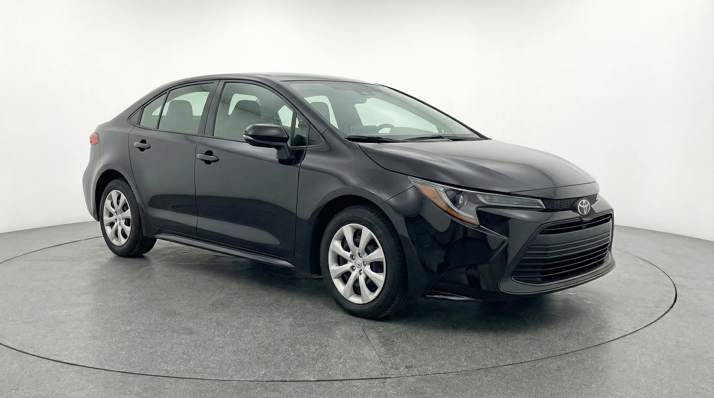 Thumbnail: 2025 Toyota Corolla - 1