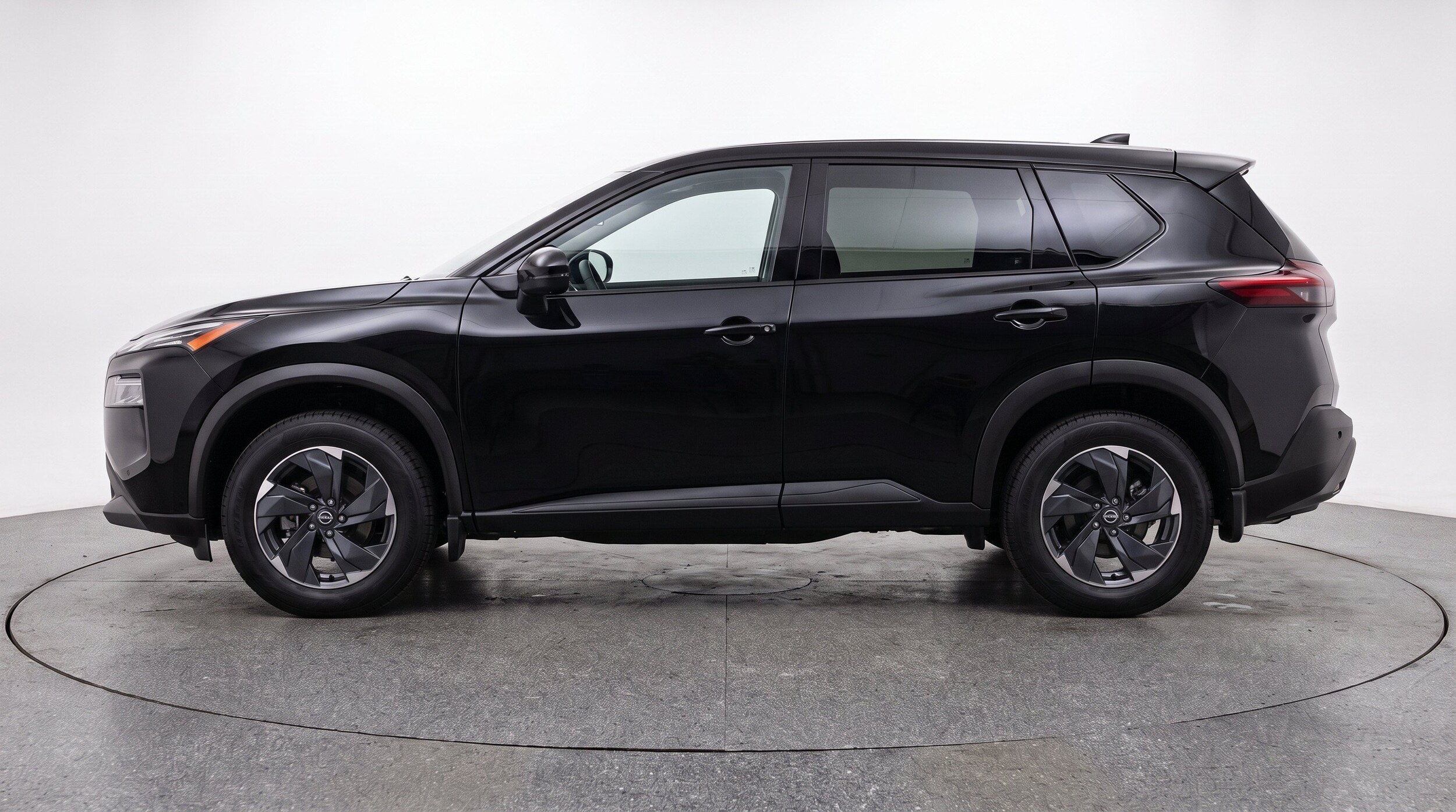 Thumbnail: 2025 Nissan Rogue - 5