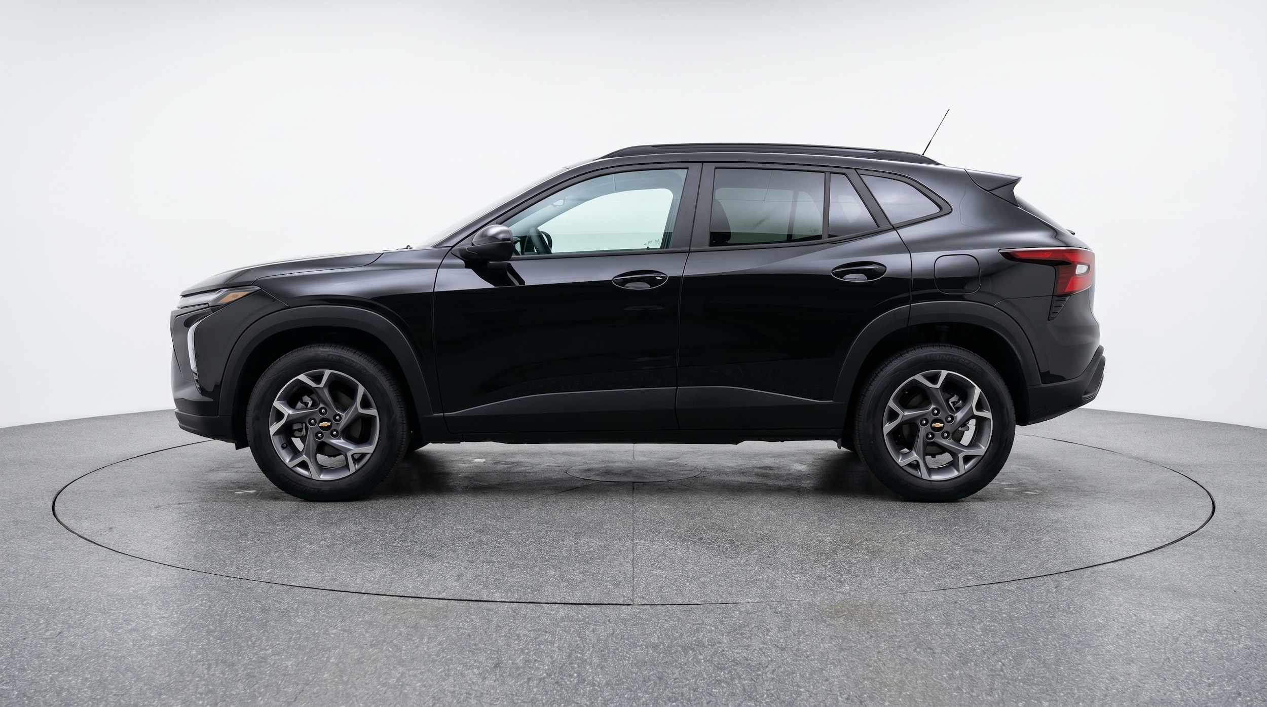 Thumbnail: 2025 Chevrolet Trax - 4