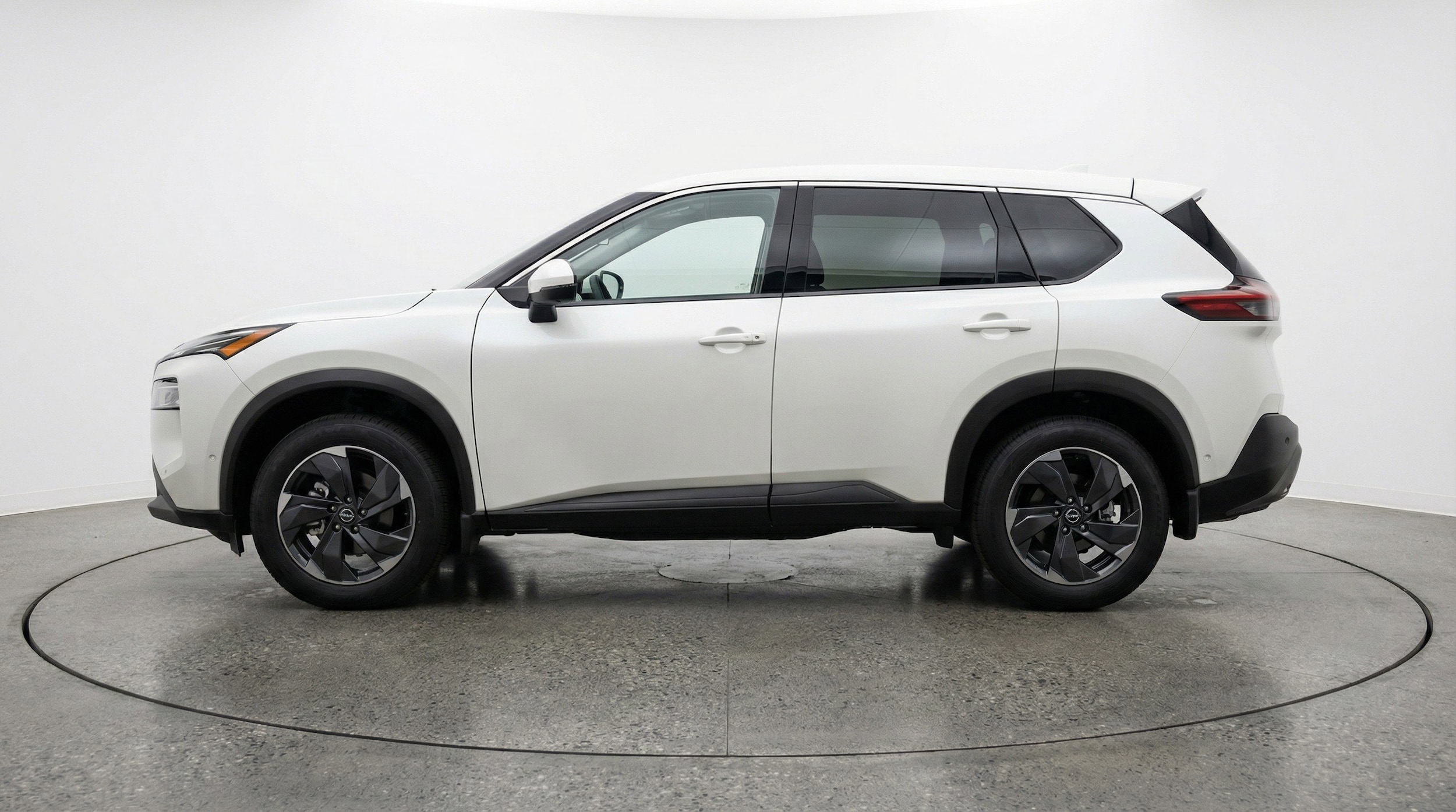 Thumbnail: 2025 Nissan Rogue - 5