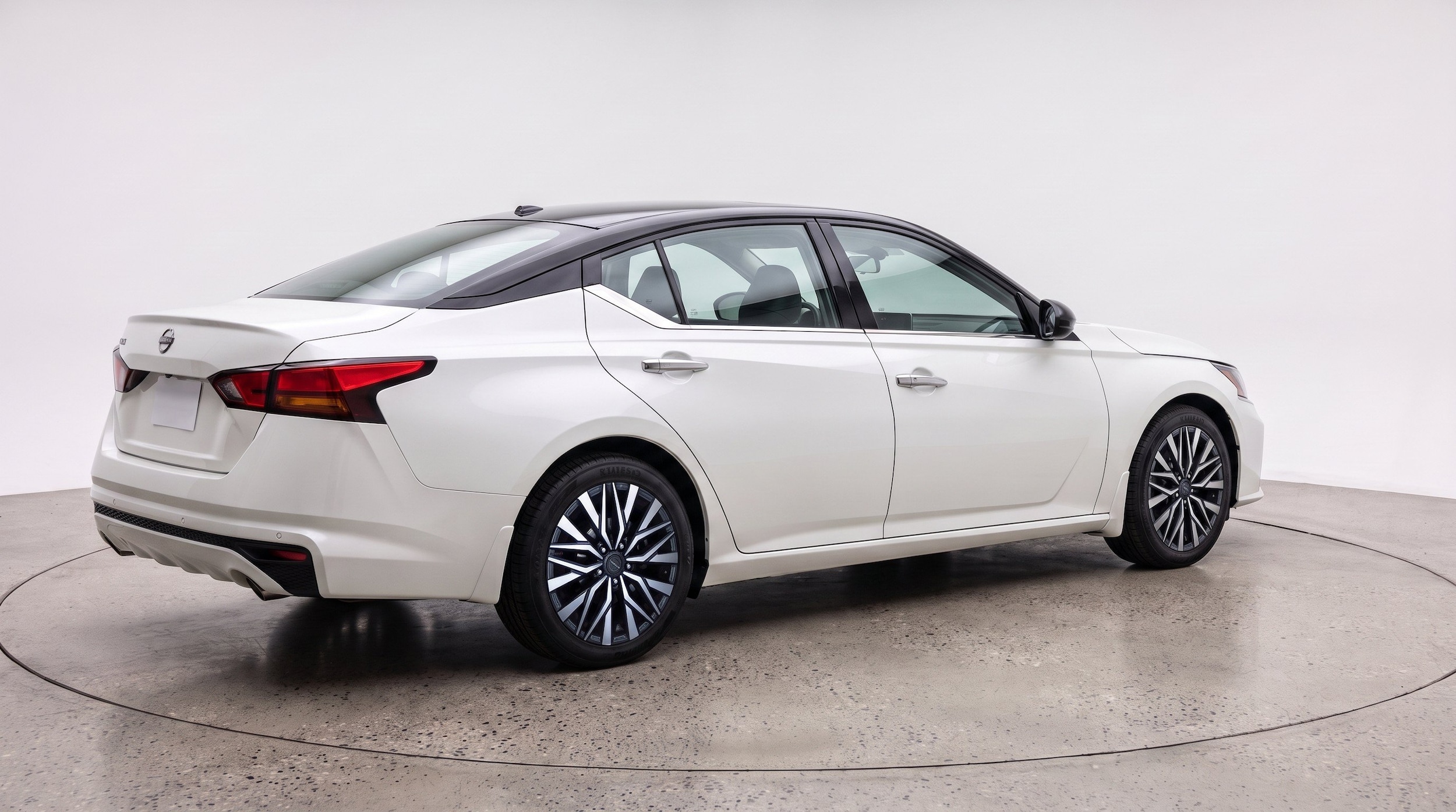 Thumbnail: 2025 Nissan Altima - 9