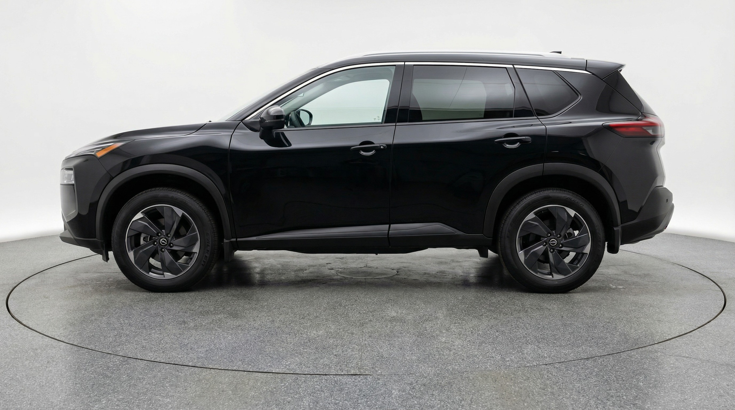 Thumbnail: 2025 Nissan Rogue - 4