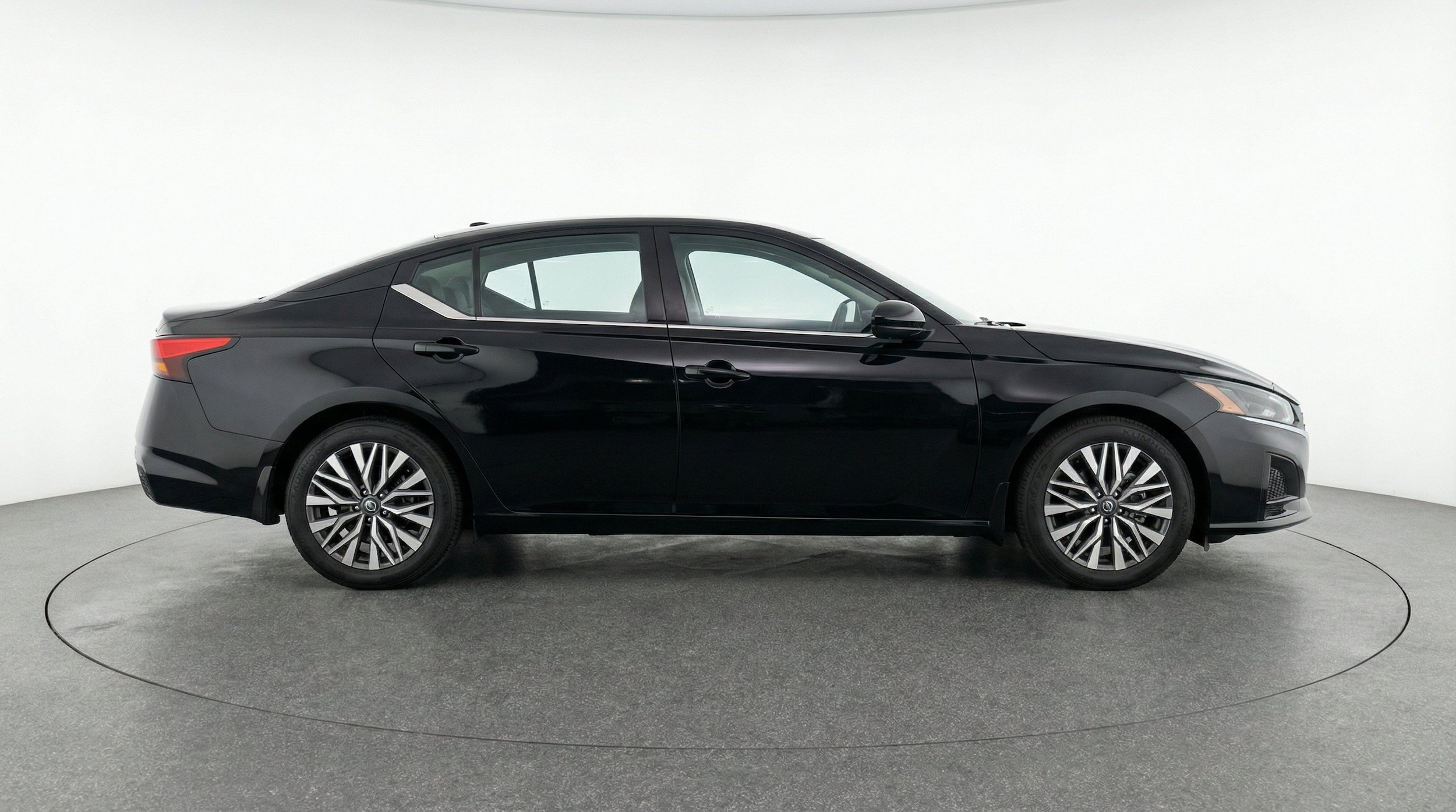 Thumbnail: 2025 Nissan Altima - 11