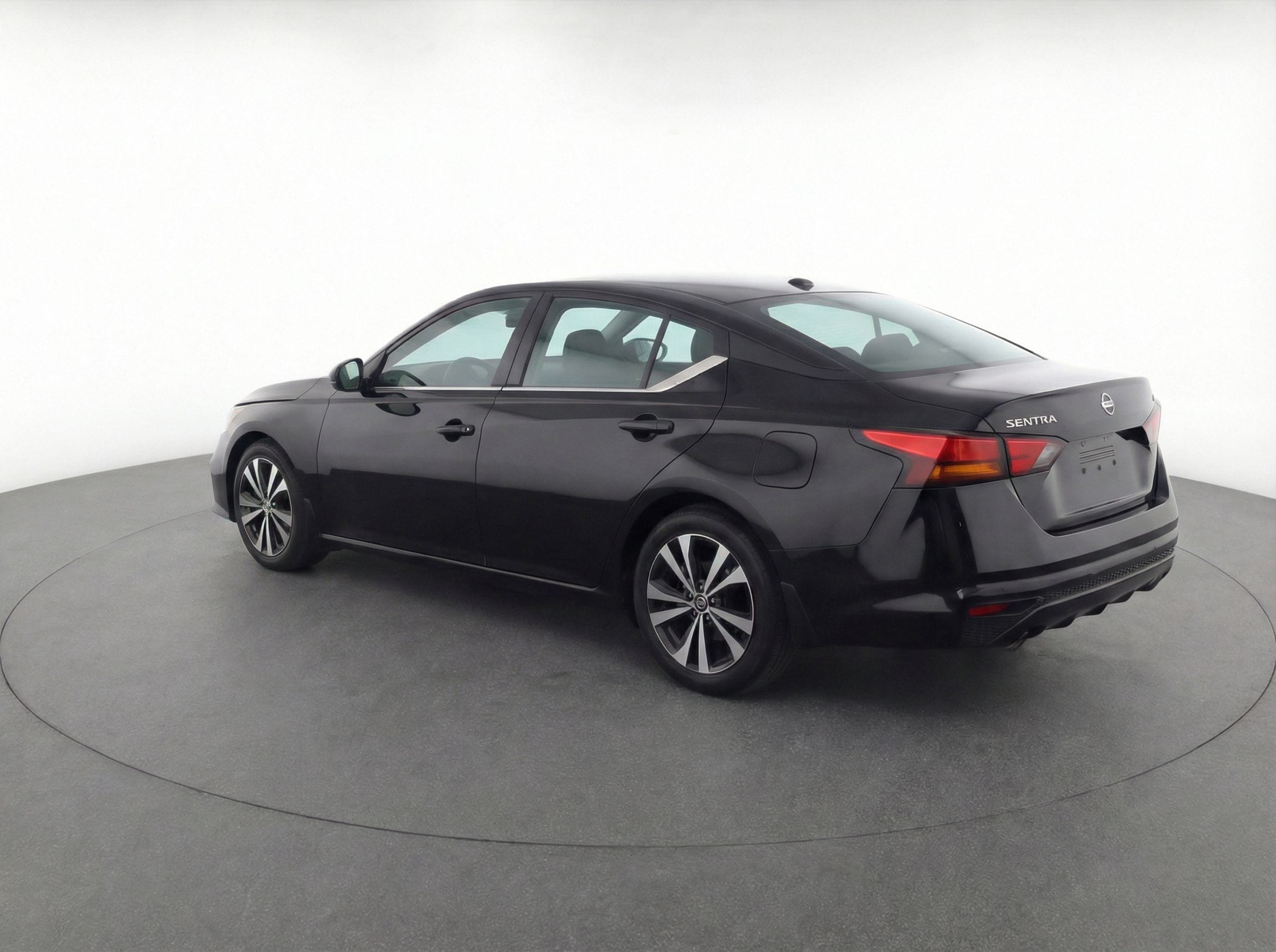 Thumbnail: 2023 Nissan Sentra - 5