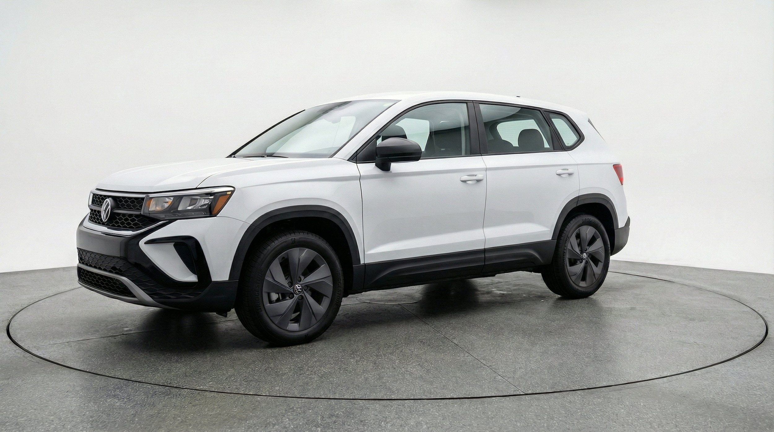 Thumbnail: 2026 Volkswagen Taos - 3