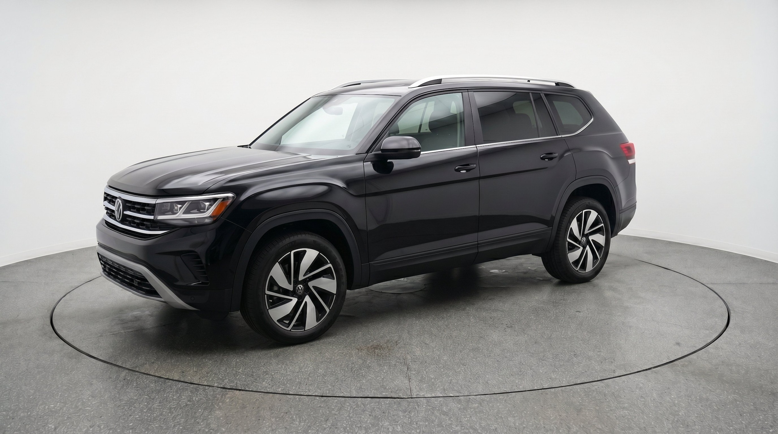 Thumbnail: 2026 Volkswagen Atlas - 3