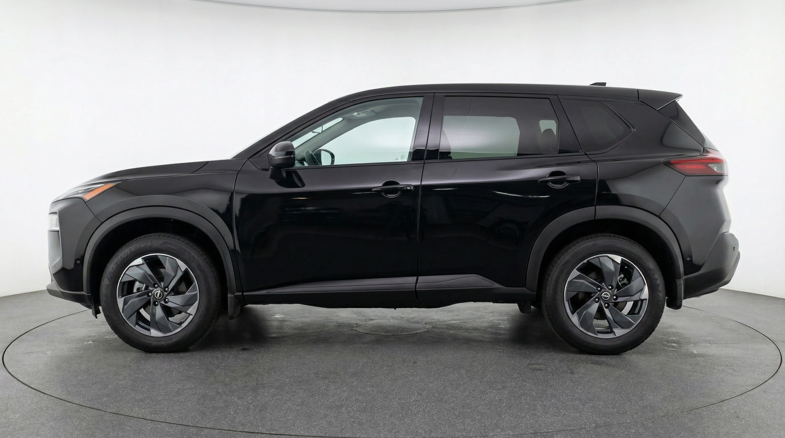 Thumbnail: 2025 Nissan Rogue - 4