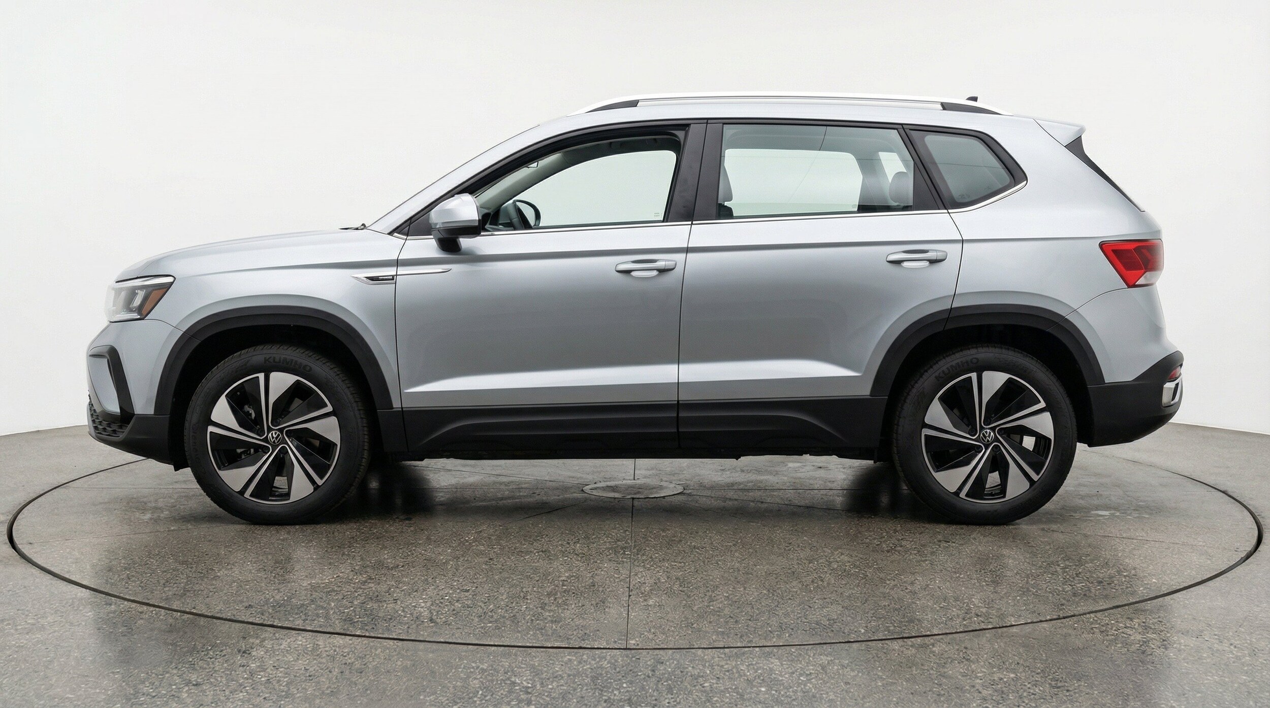 Thumbnail: 2026 Volkswagen Taos - 5