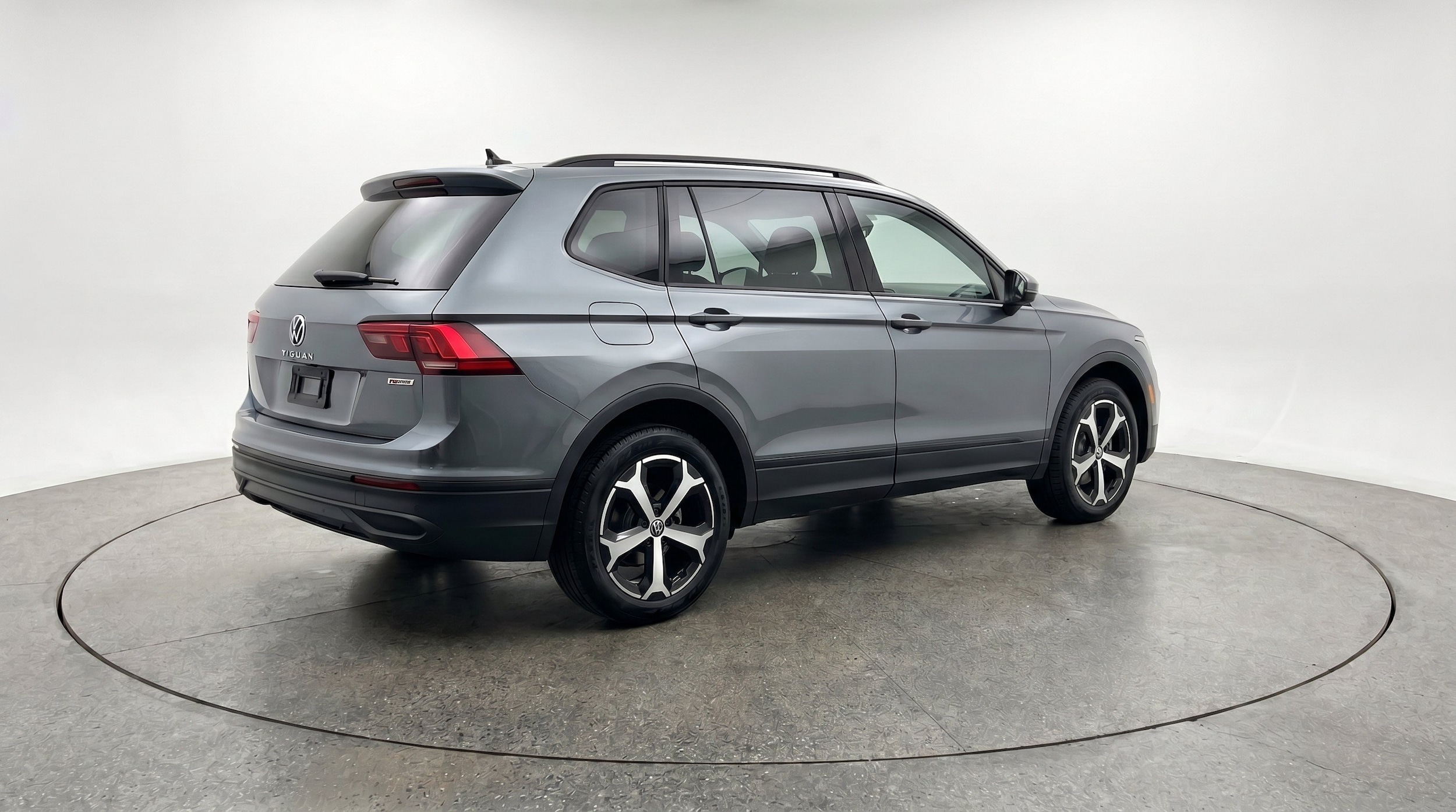 Thumbnail: 2026 Volkswagen Tiguan - 9