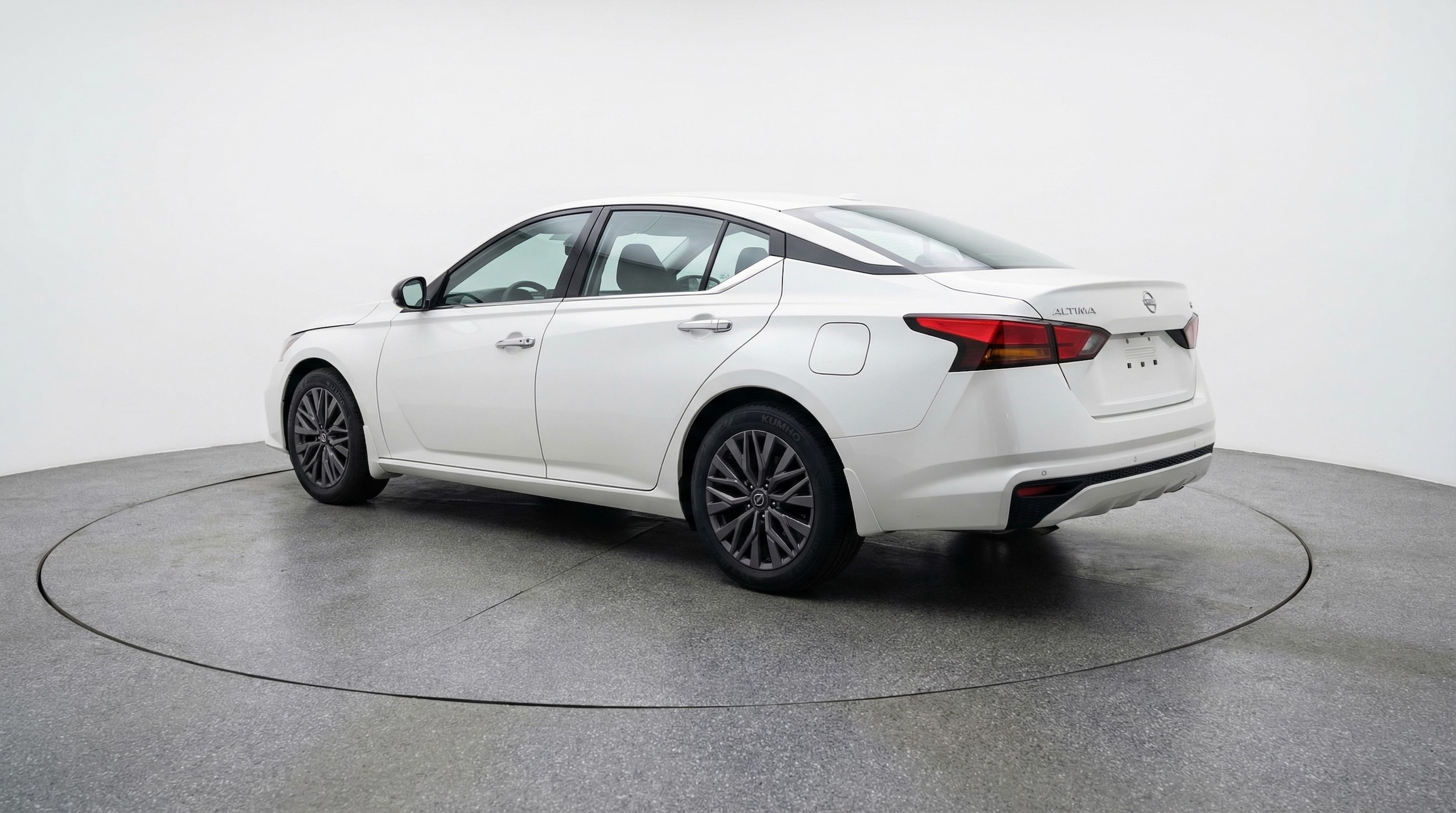 Thumbnail: 2025 Nissan Altima - 5