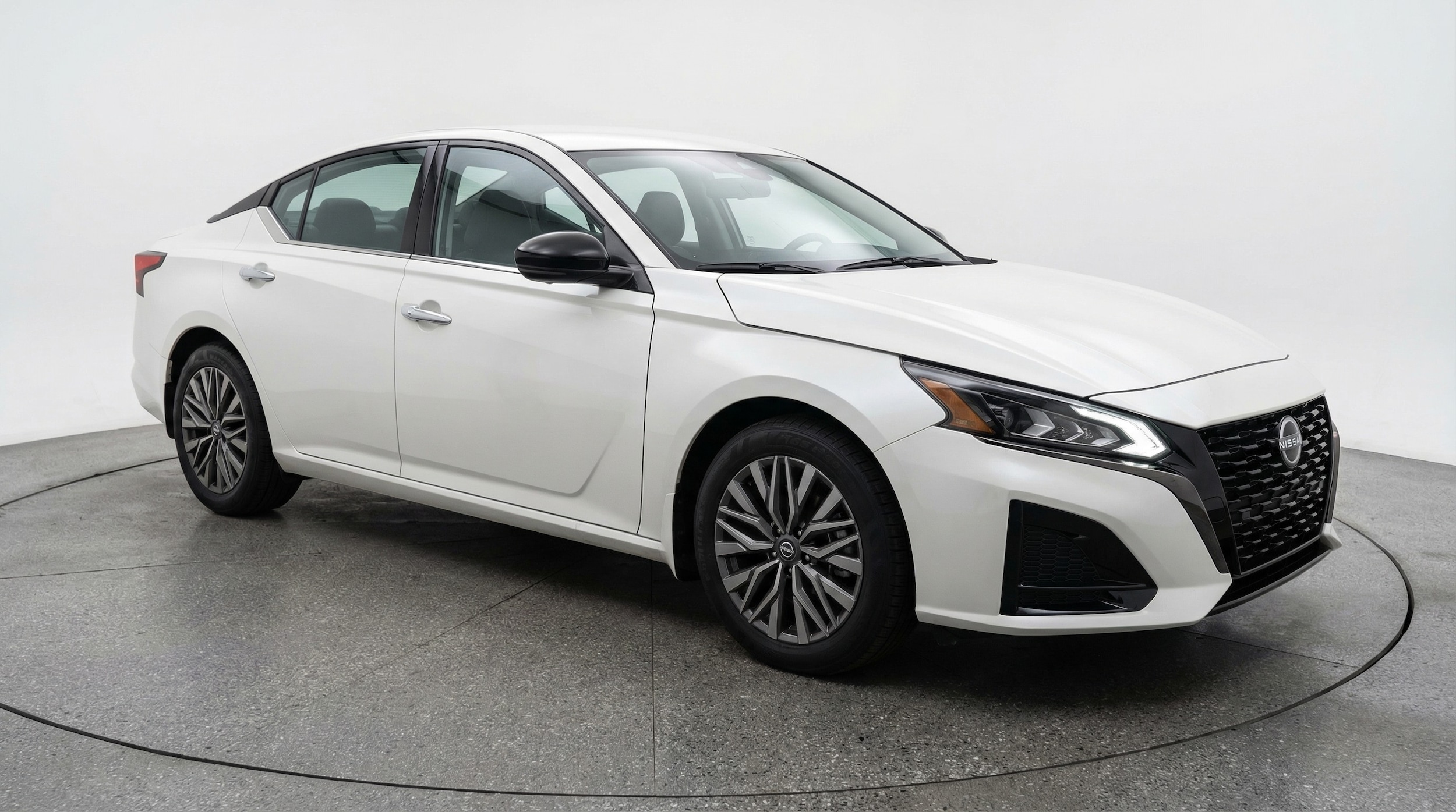 Thumbnail: 2025 Nissan Altima - 1