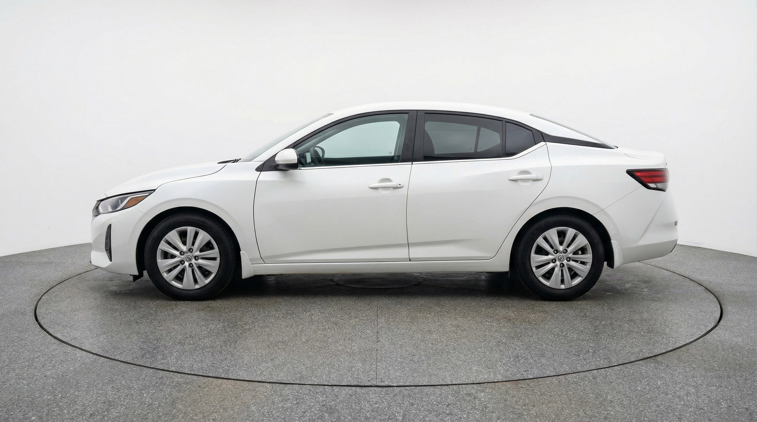 Thumbnail: 2025 Nissan Sentra - 5