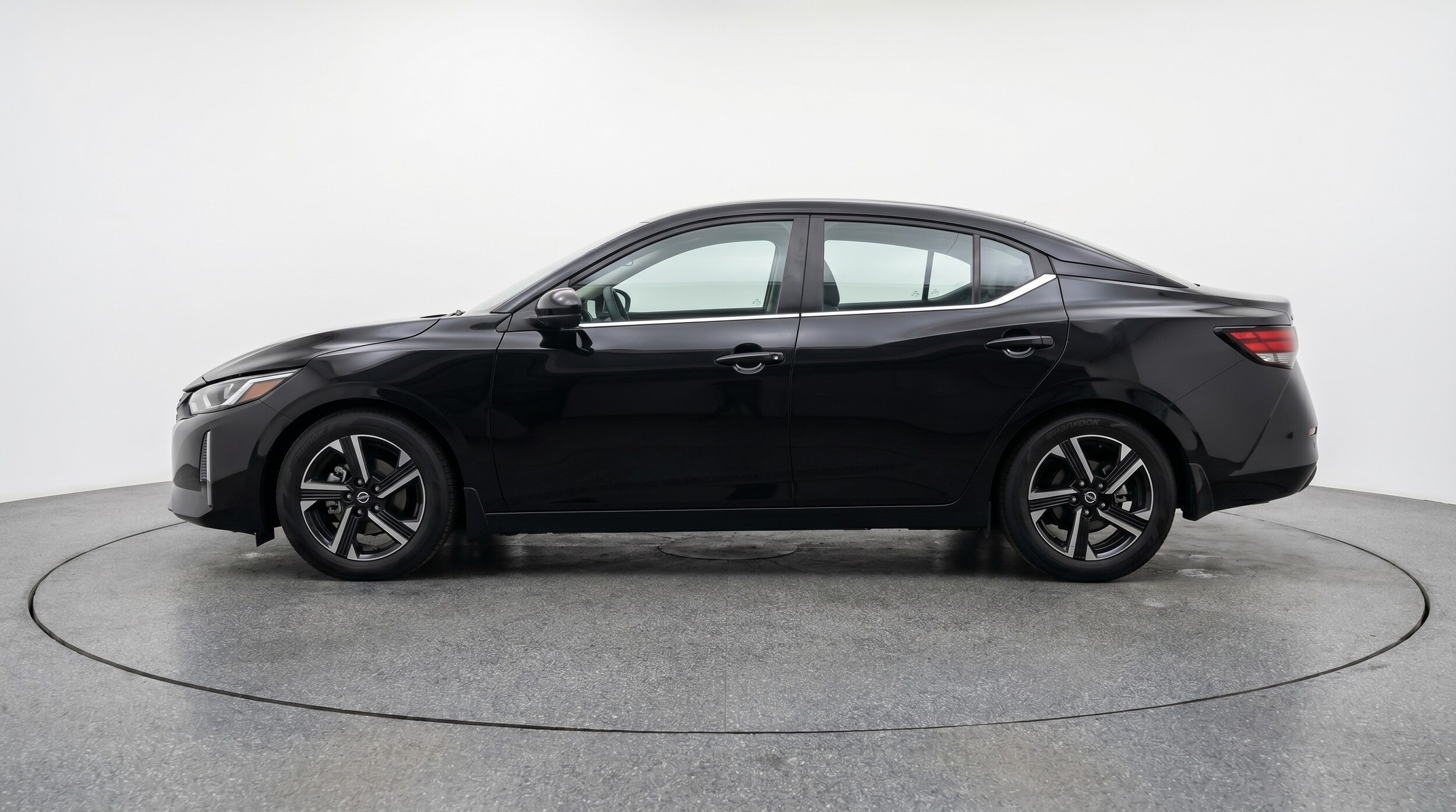 Thumbnail: 2025 Nissan Sentra - 4