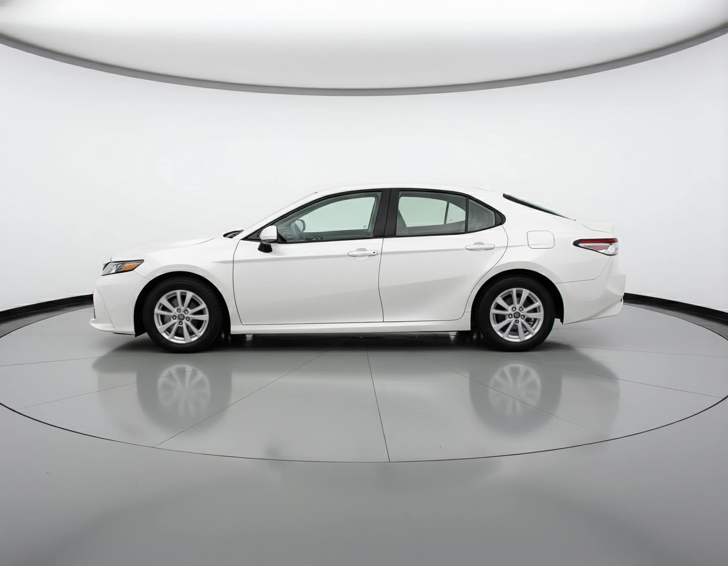 Thumbnail: 2025 Toyota Camry - 4