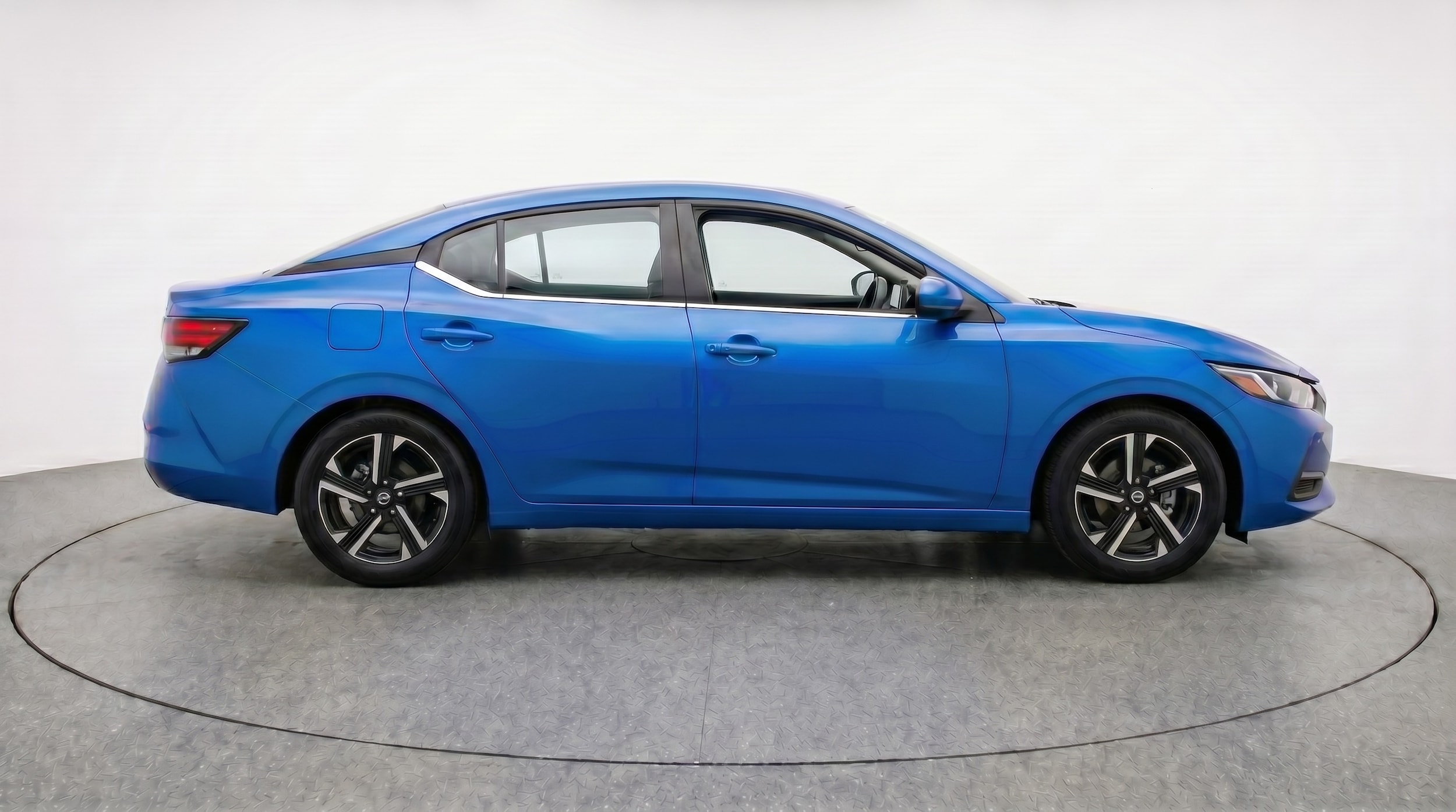Thumbnail: 2025 Nissan Sentra - 8