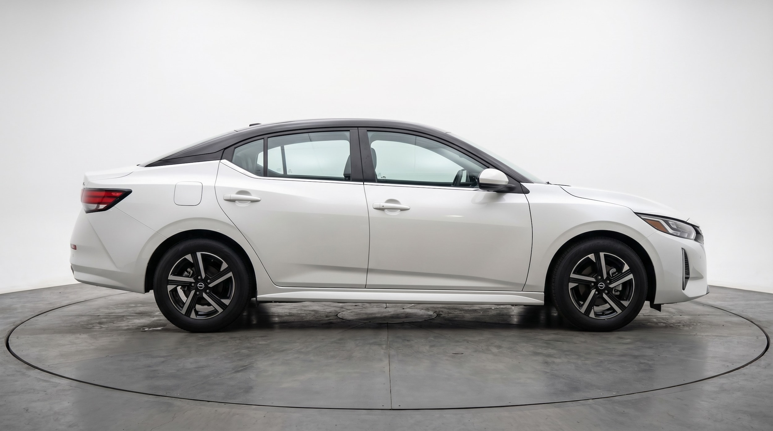 Thumbnail: 2025 Nissan Sentra - 8