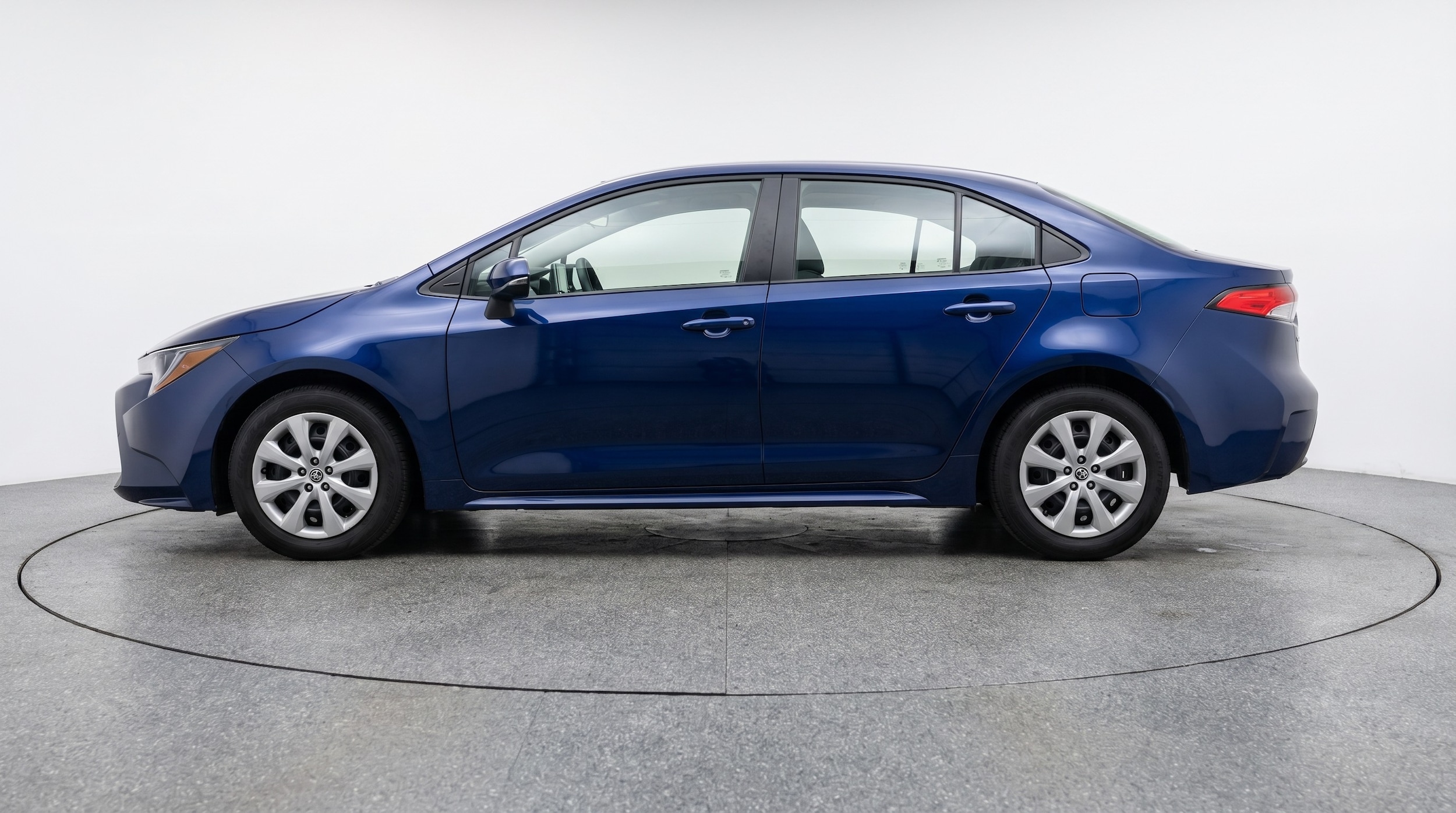 Thumbnail: 2025 Toyota Corolla - 4