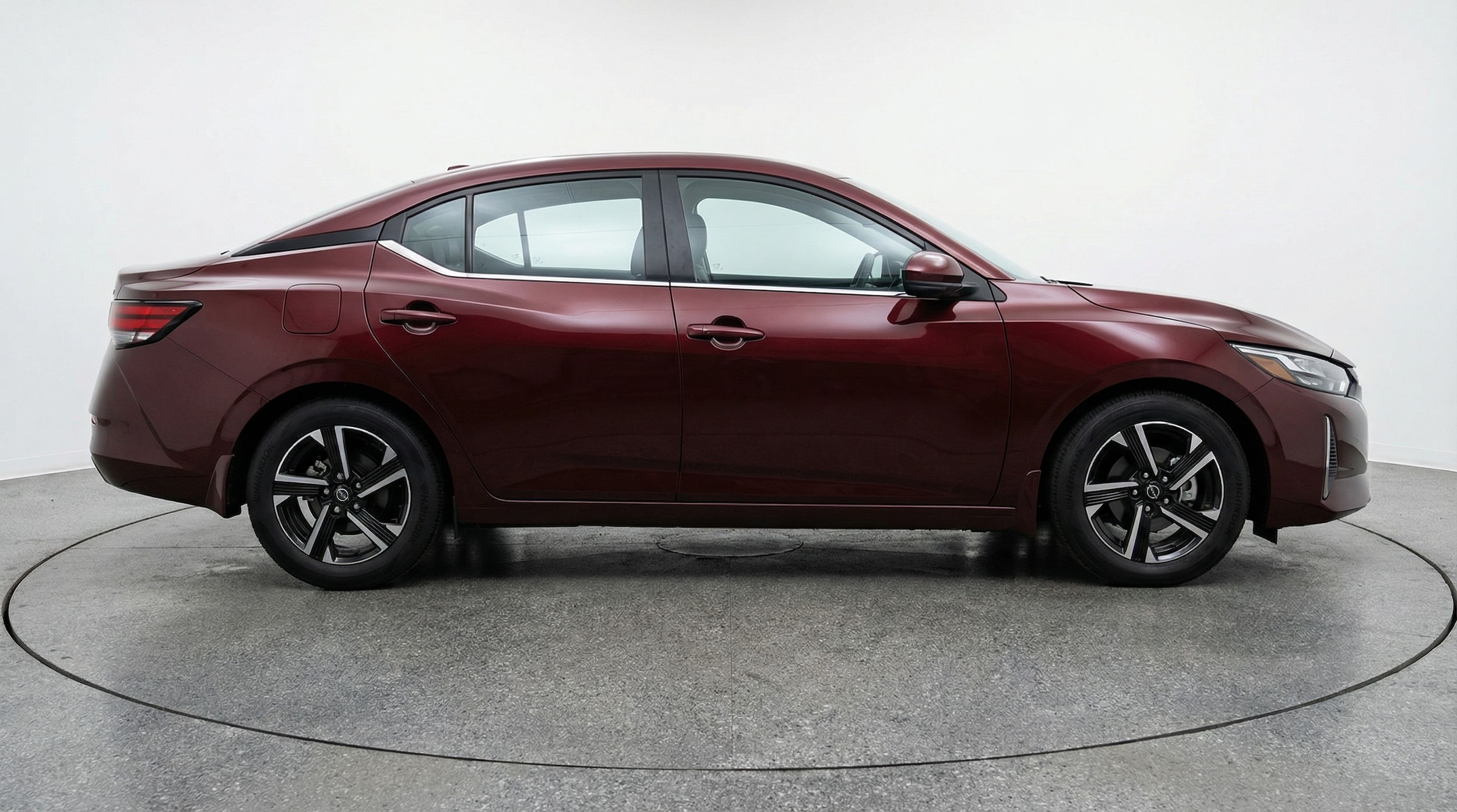 Thumbnail: 2025 Nissan Sentra - 8